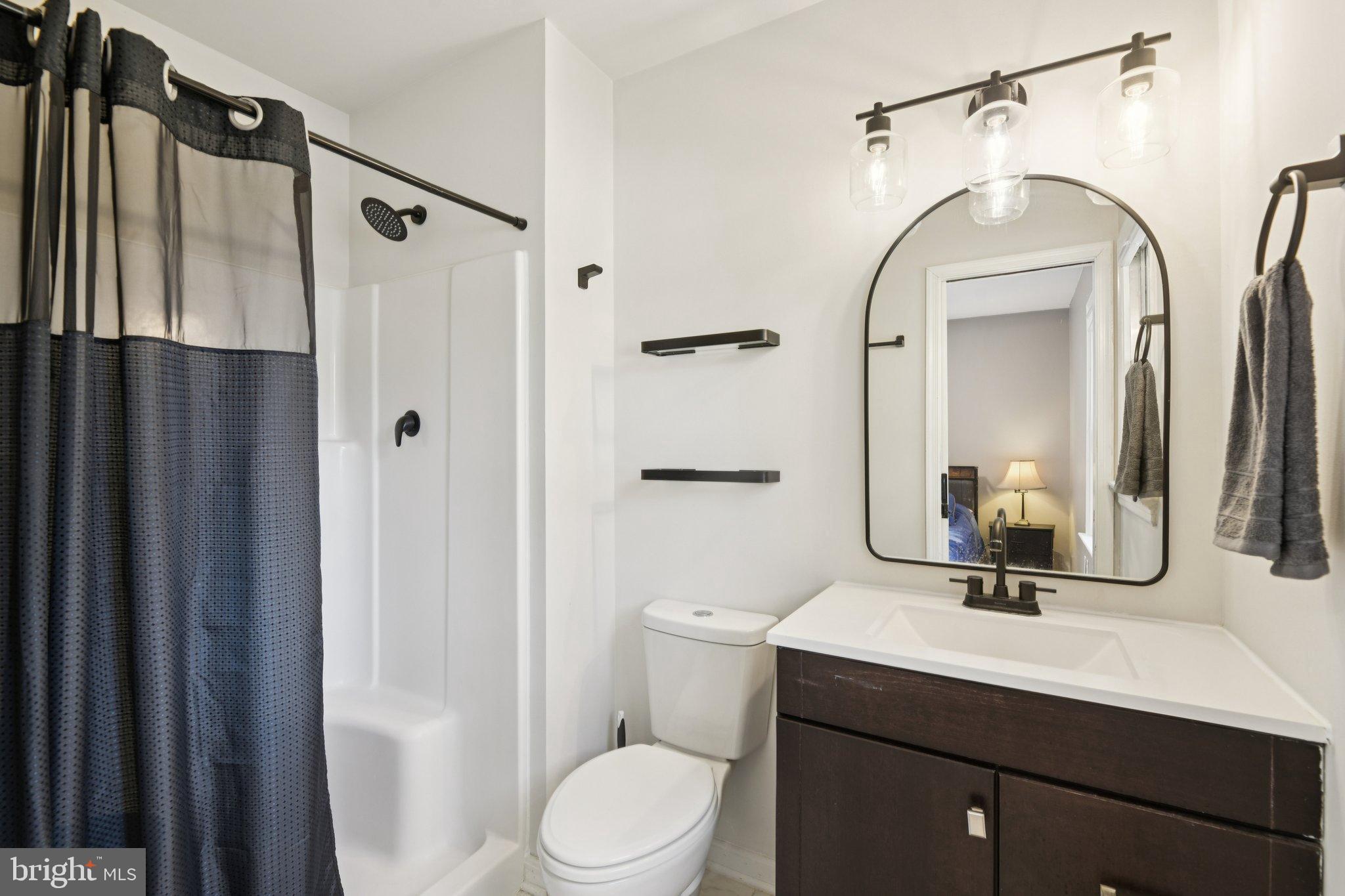 LAKE CAROLINE - Residential