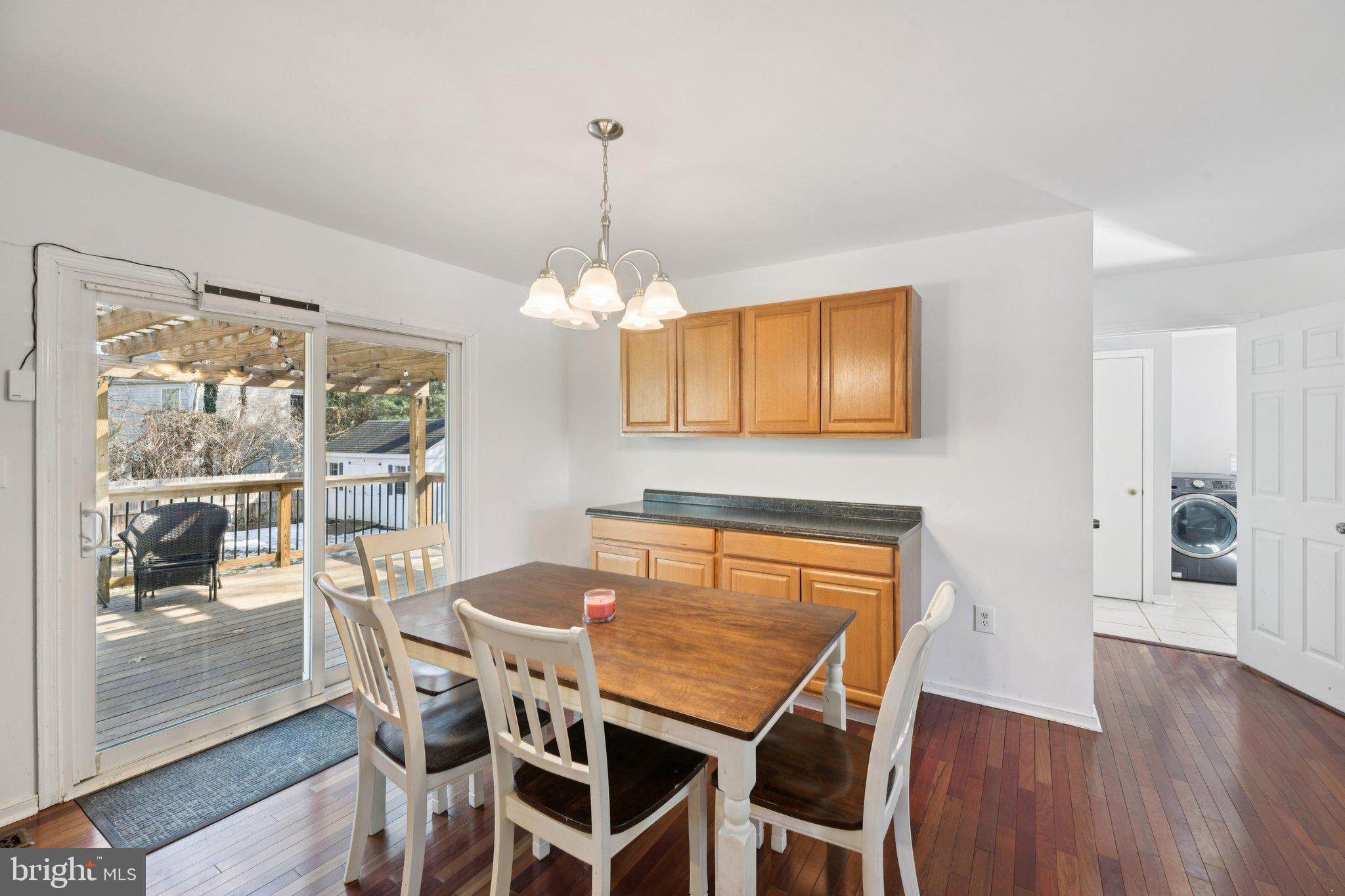 LAKE CAROLINE - Residential