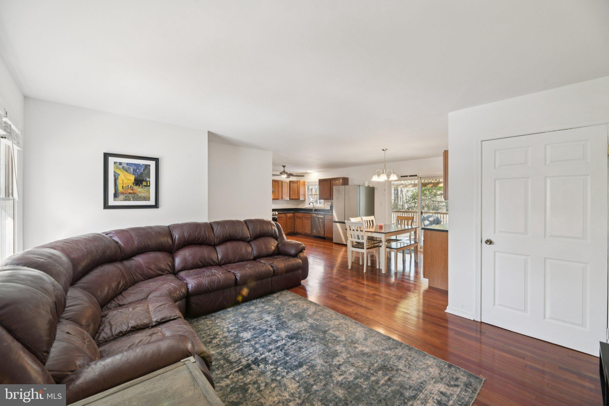 LAKE CAROLINE - Residential