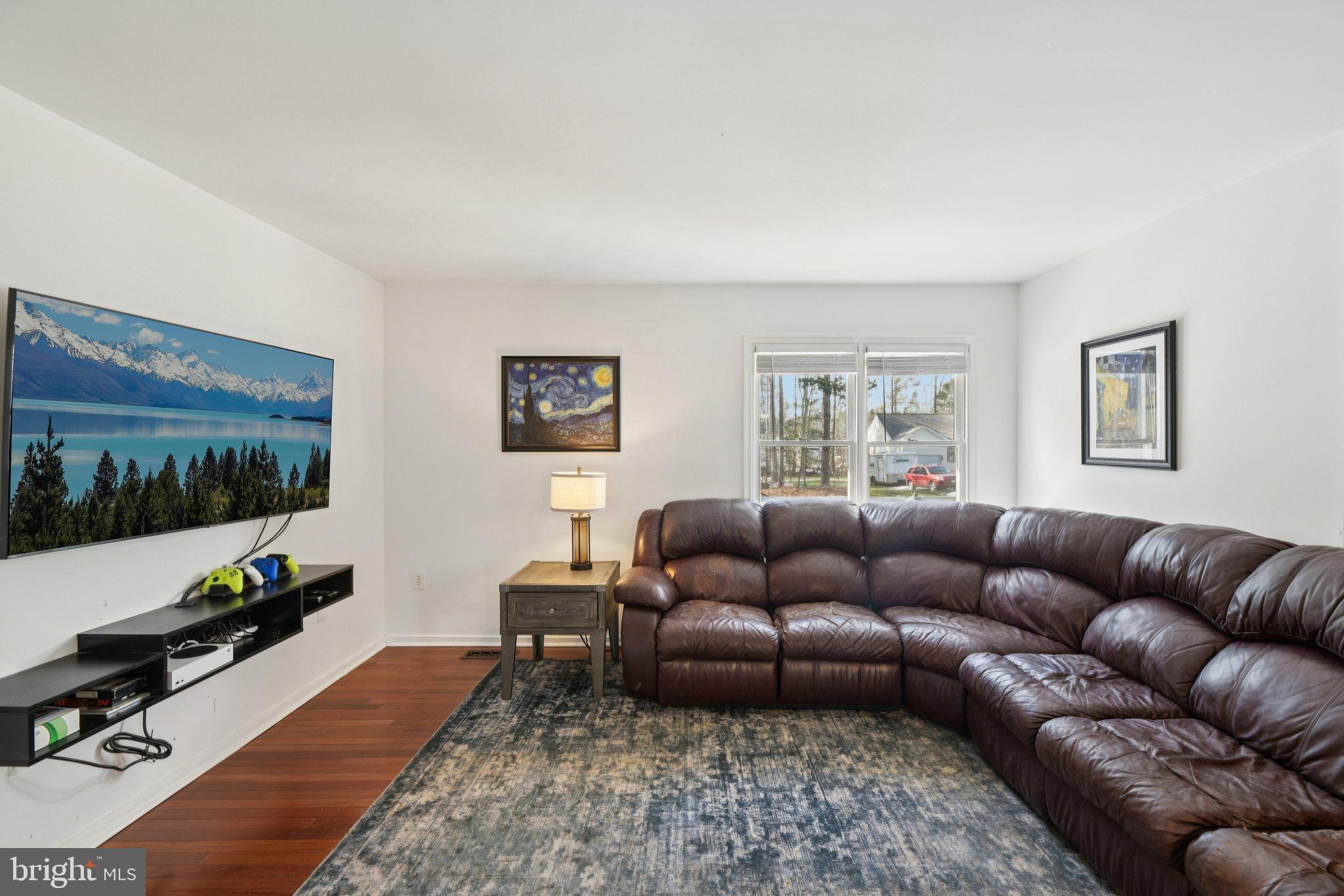 LAKE CAROLINE - Residential