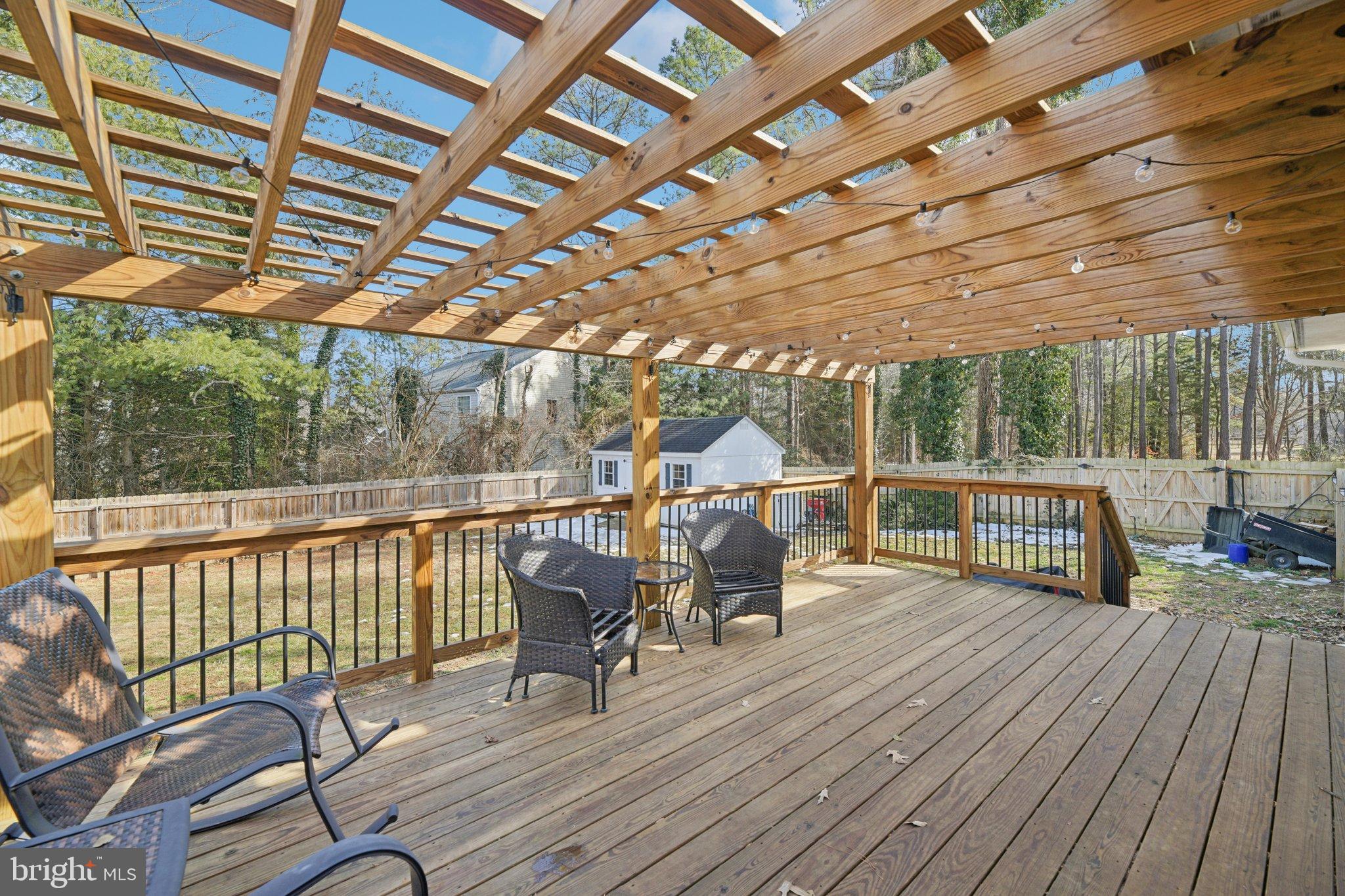 LAKE CAROLINE - Residential