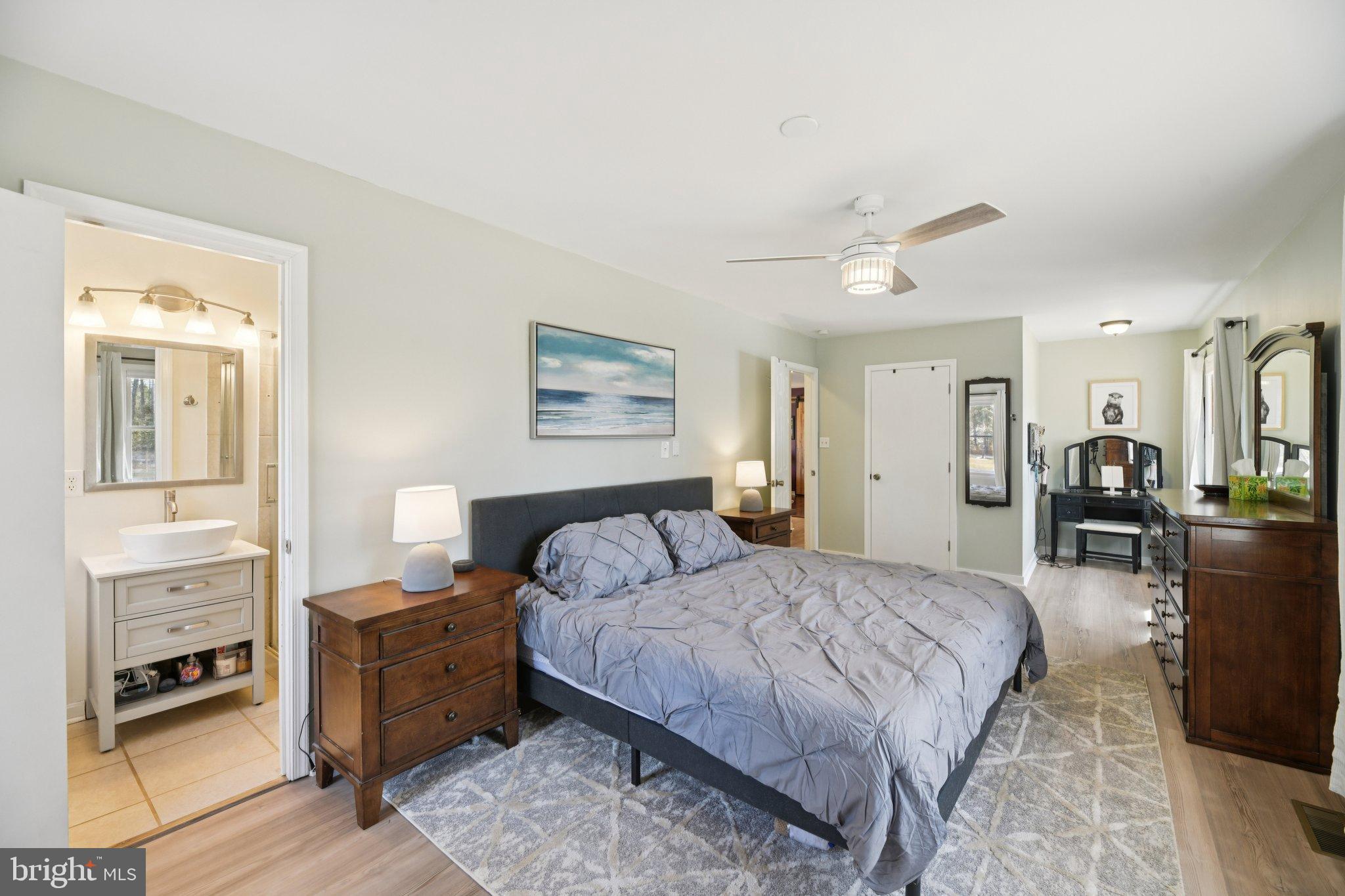 LAKE CAROLINE - Residential