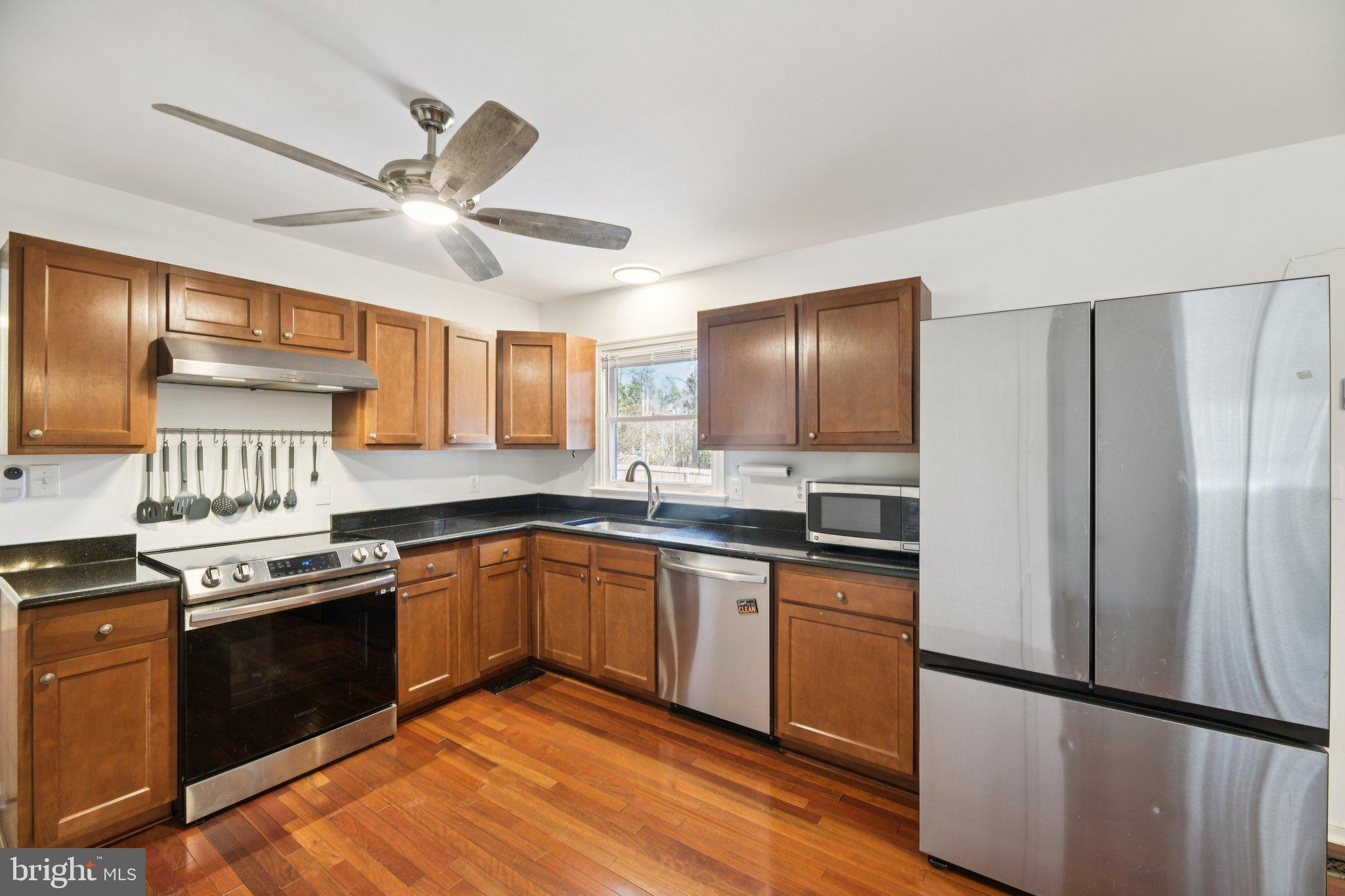 LAKE CAROLINE - Residential