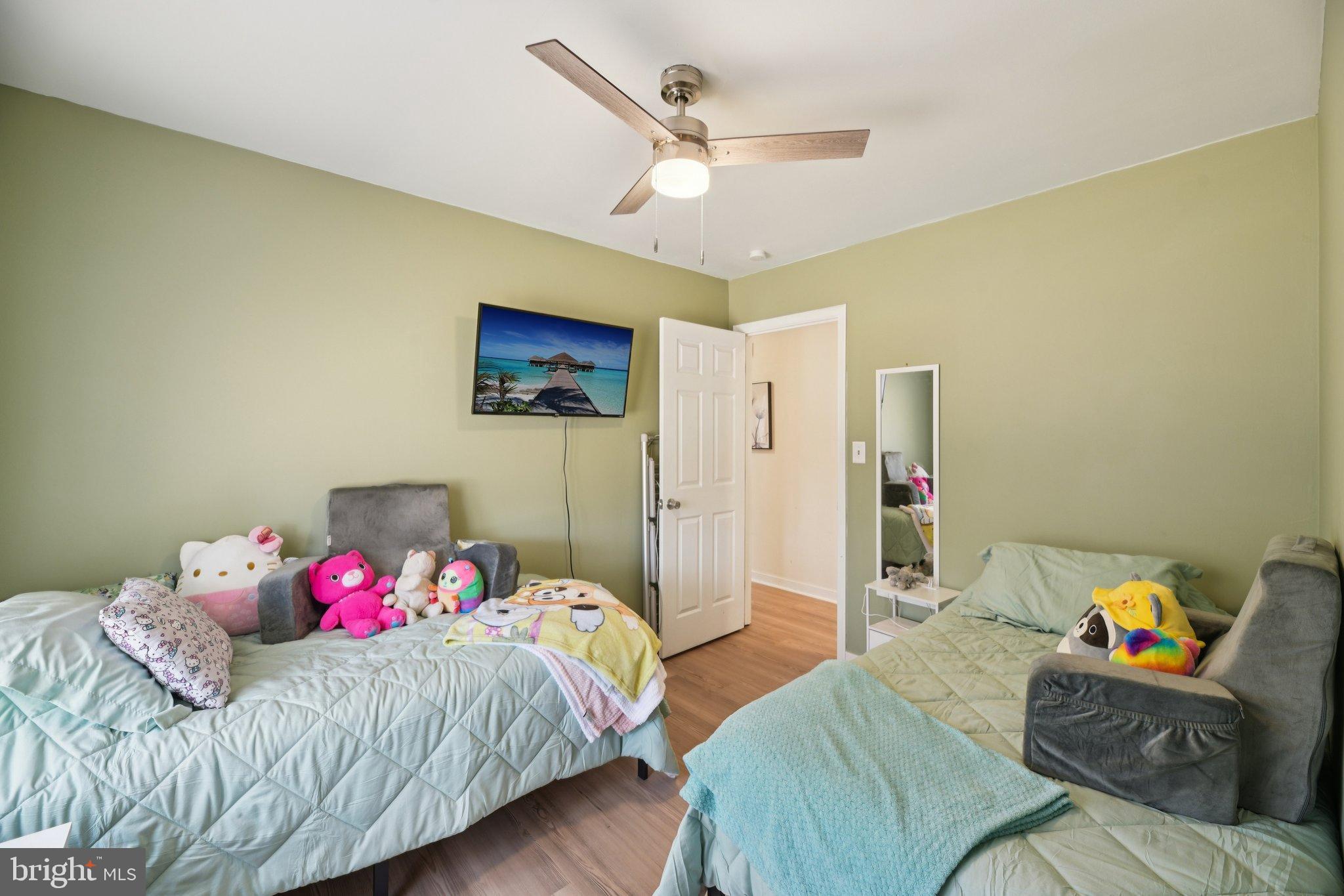 LAKE CAROLINE - Residential