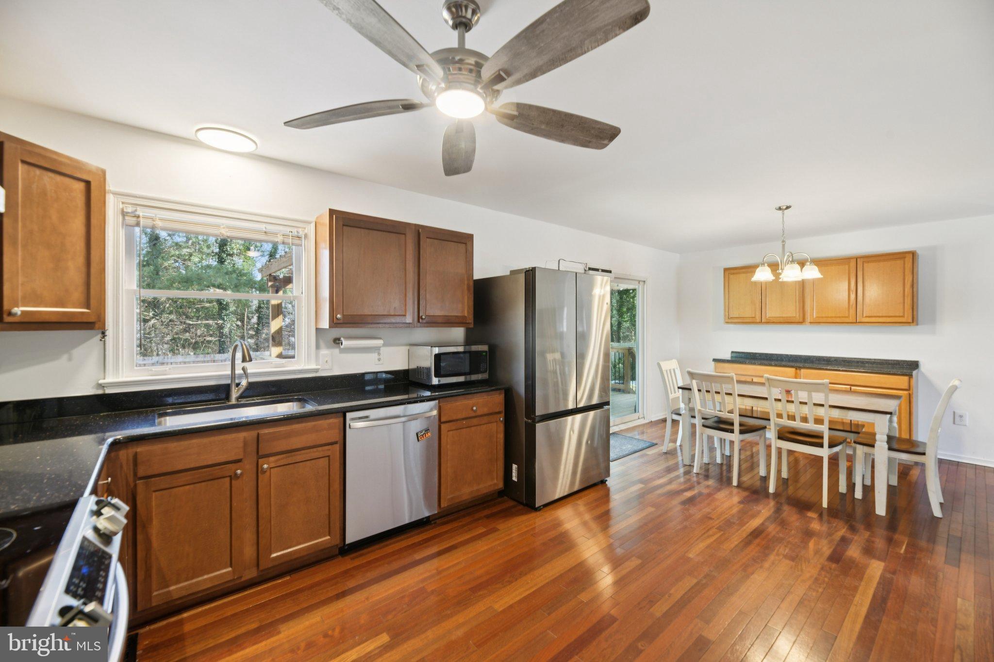 LAKE CAROLINE - Residential