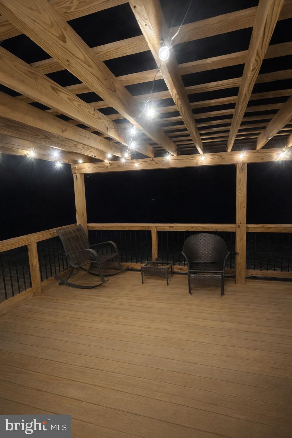 LAKE CAROLINE - Residential