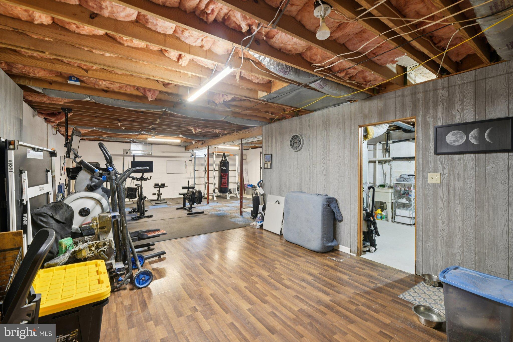 LAKE CAROLINE - Residential