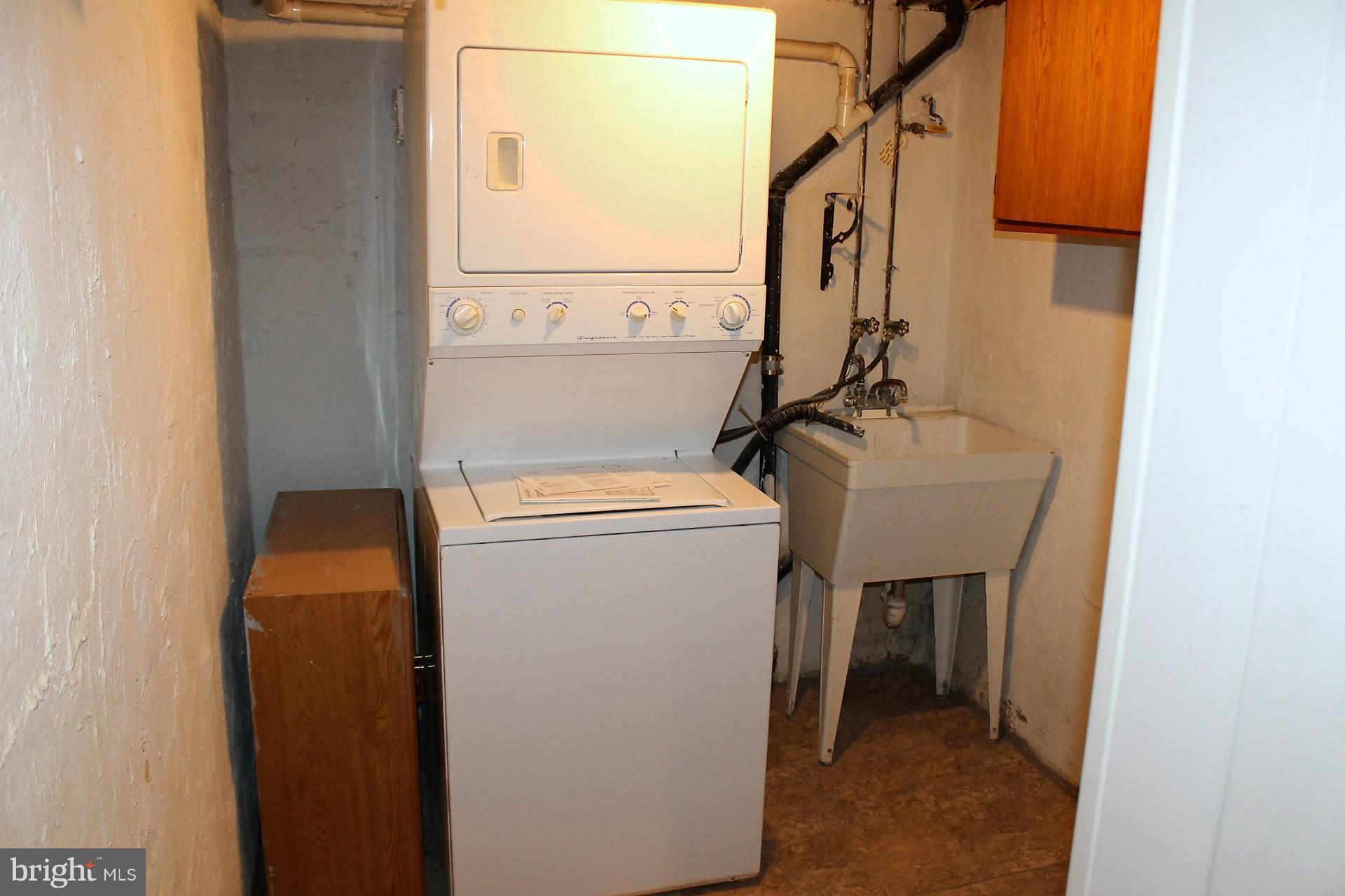 BROOKLYN PARK - Residential Lease