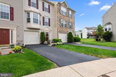 233 WINDSOR COURT QUAKERTOWN PA 18951