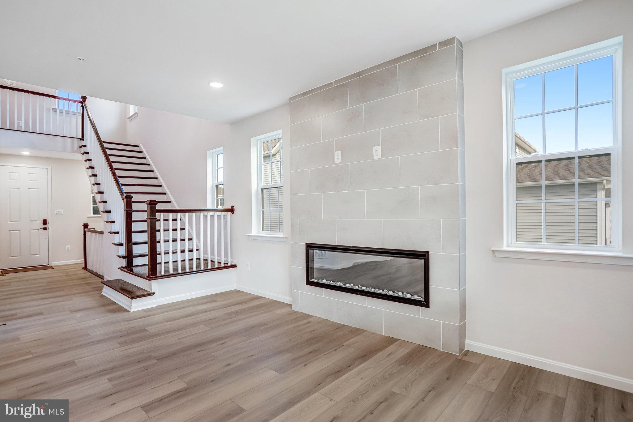 ROBERTS CROSSING - Residential