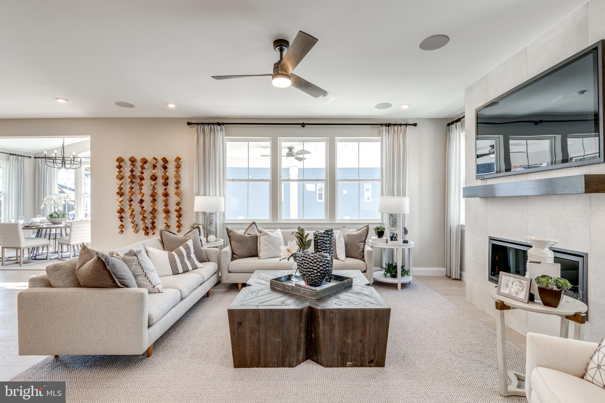 ROBERTS CROSSING - Residential