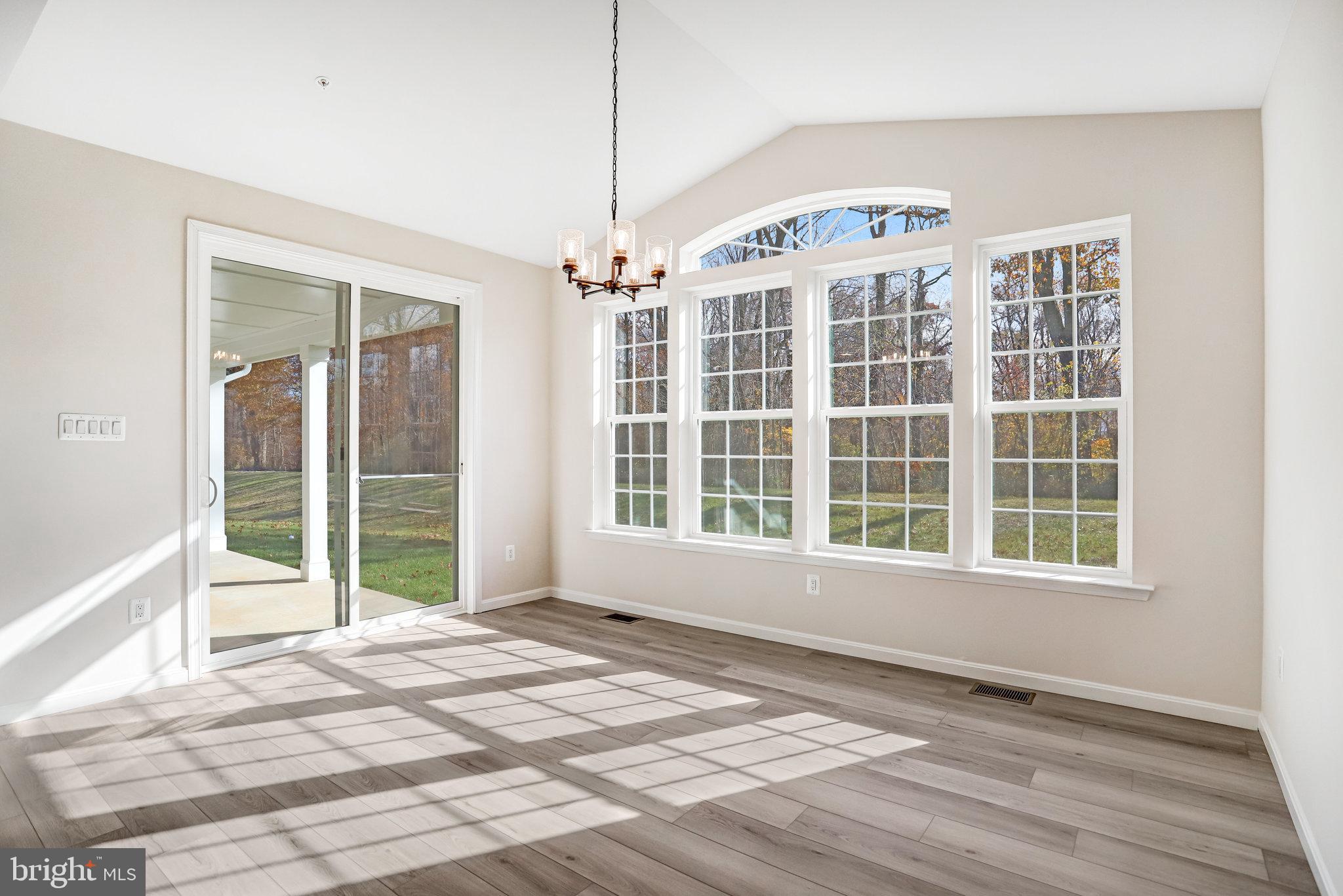 ROBERTS CROSSING - Residential