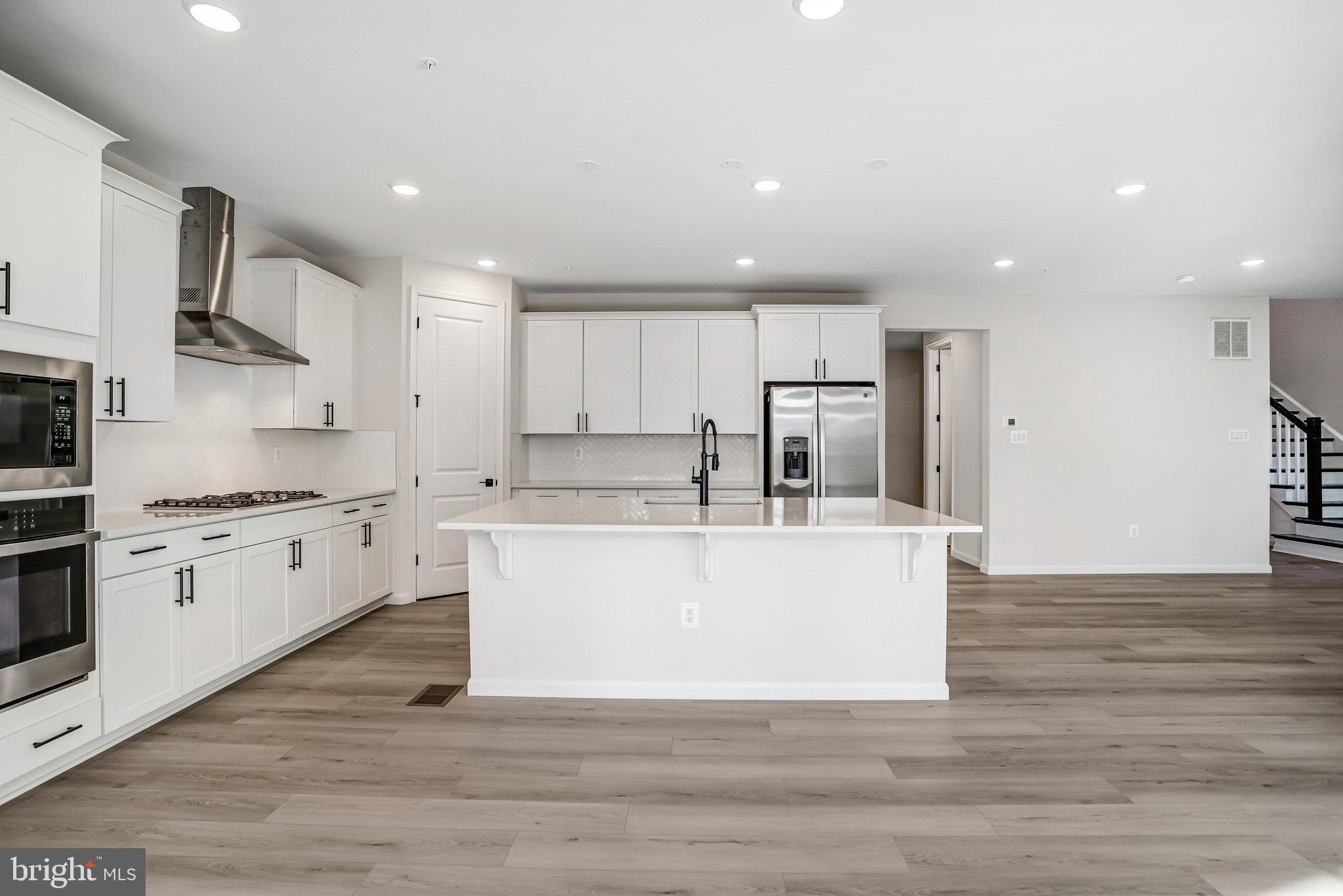 ROBERTS CROSSING - Residential