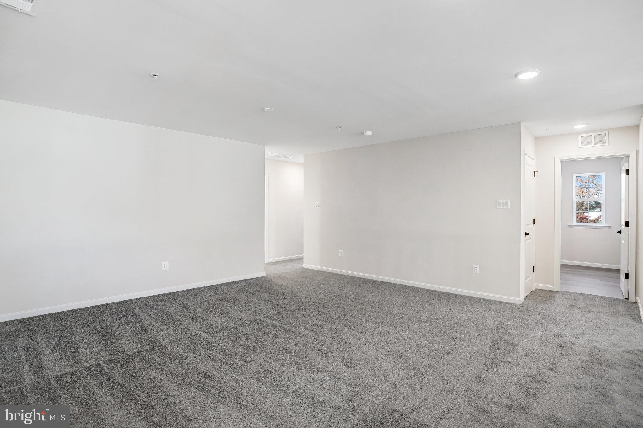 ROBERTS CROSSING - Residential