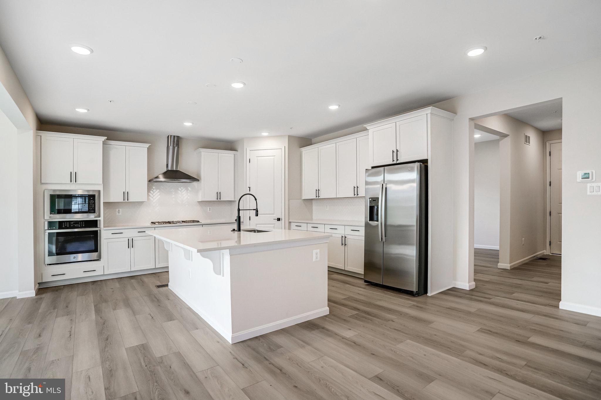 ROBERTS CROSSING - Residential