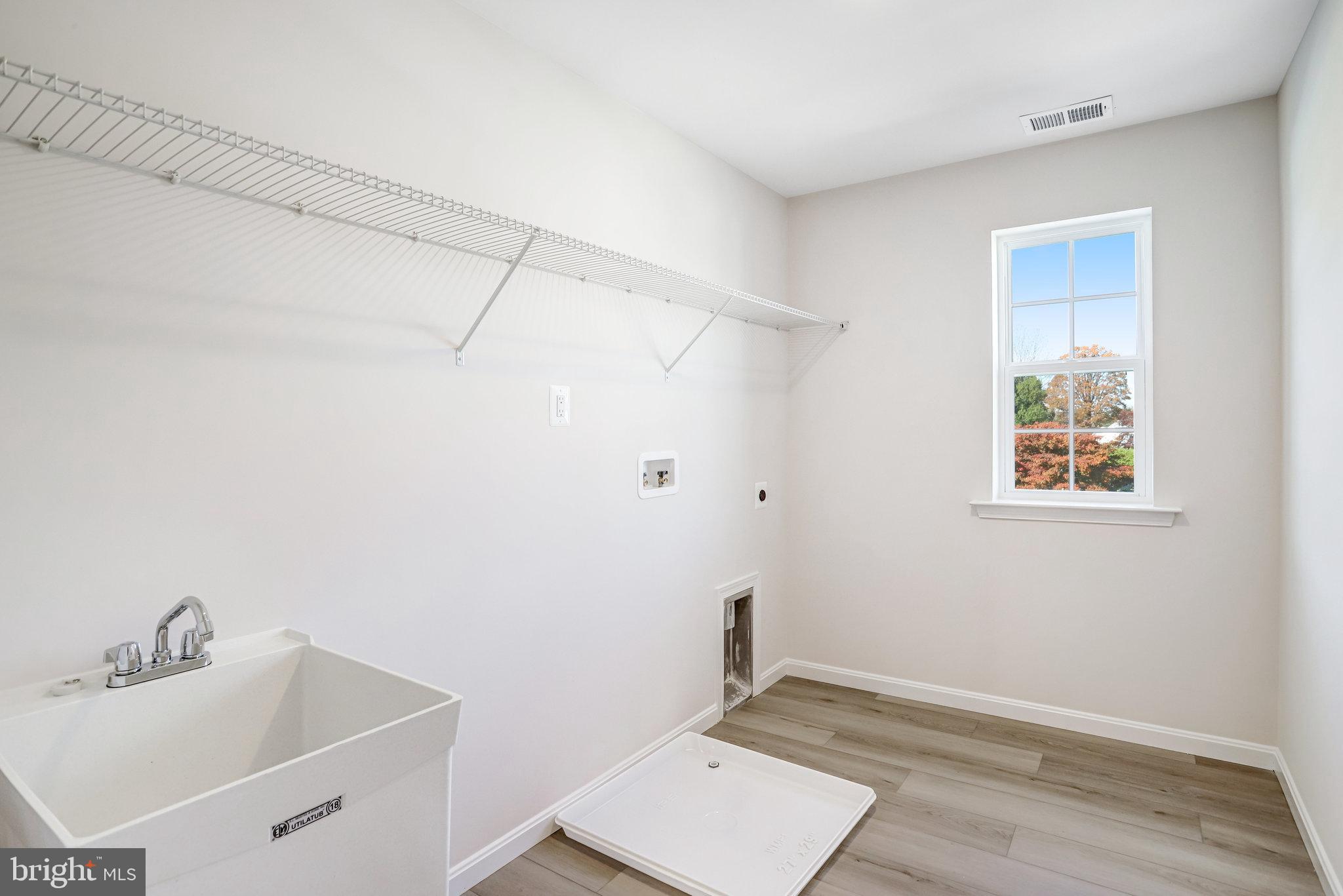 ROBERTS CROSSING - Residential