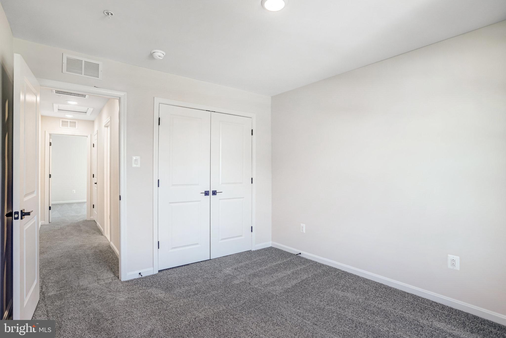 ROBERTS CROSSING - Residential