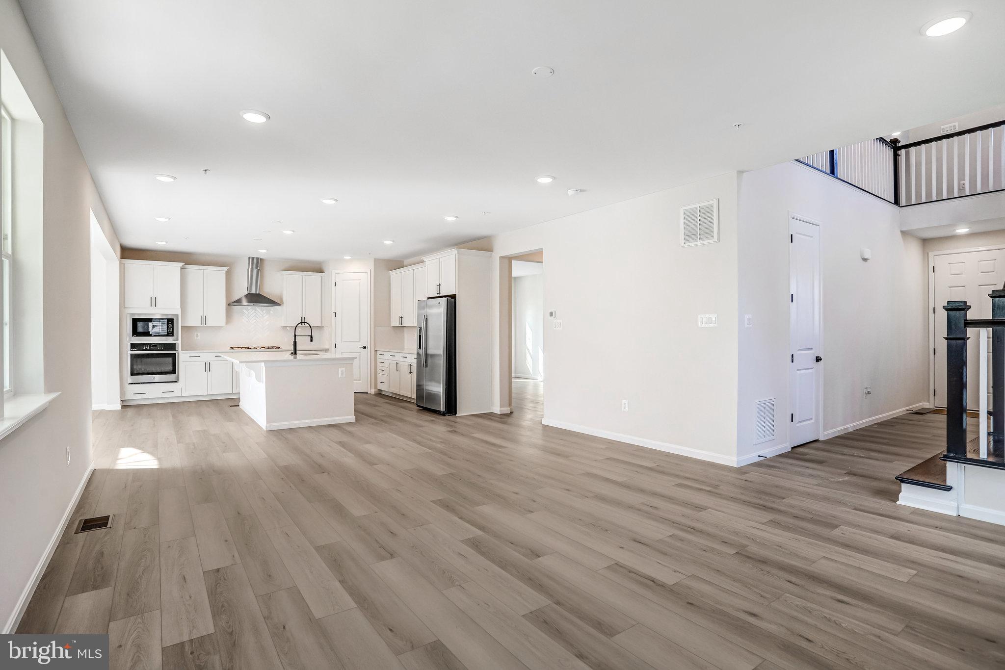 ROBERTS CROSSING - Residential