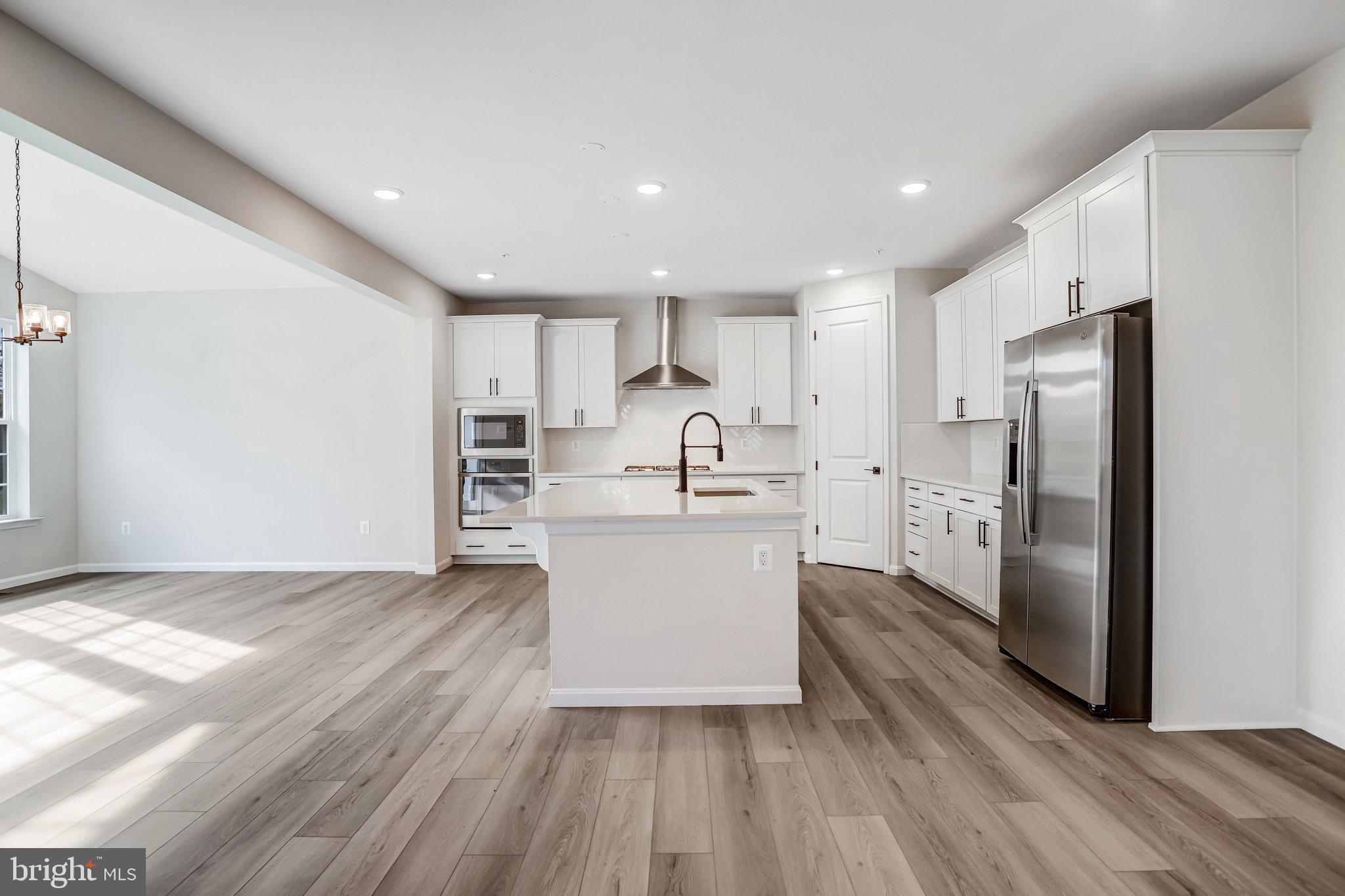 ROBERTS CROSSING - Residential