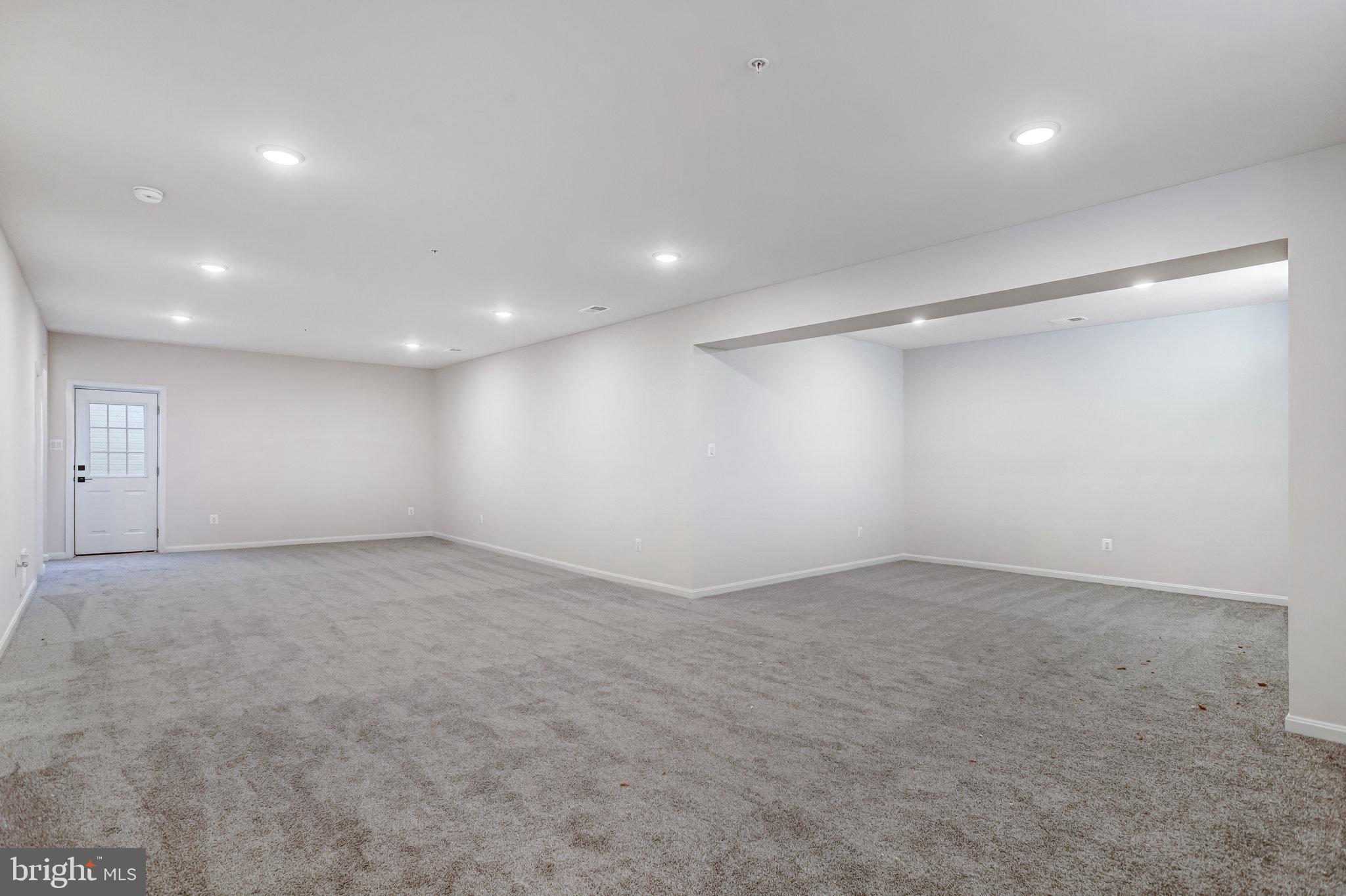 ROBERTS CROSSING - Residential