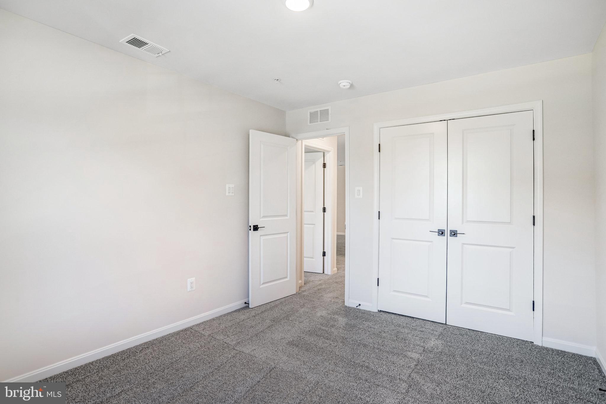 ROBERTS CROSSING - Residential