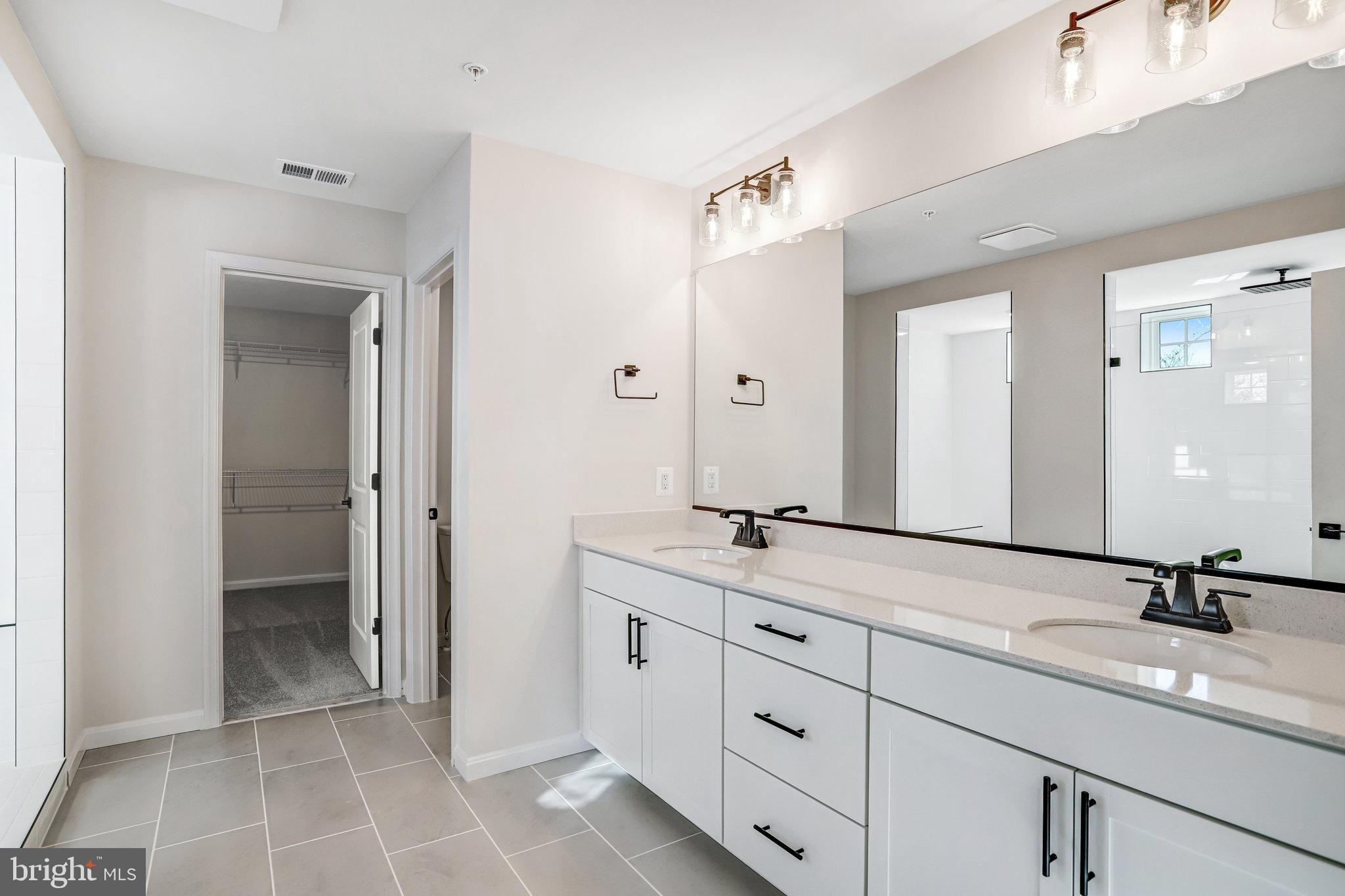 ROBERTS CROSSING - Residential