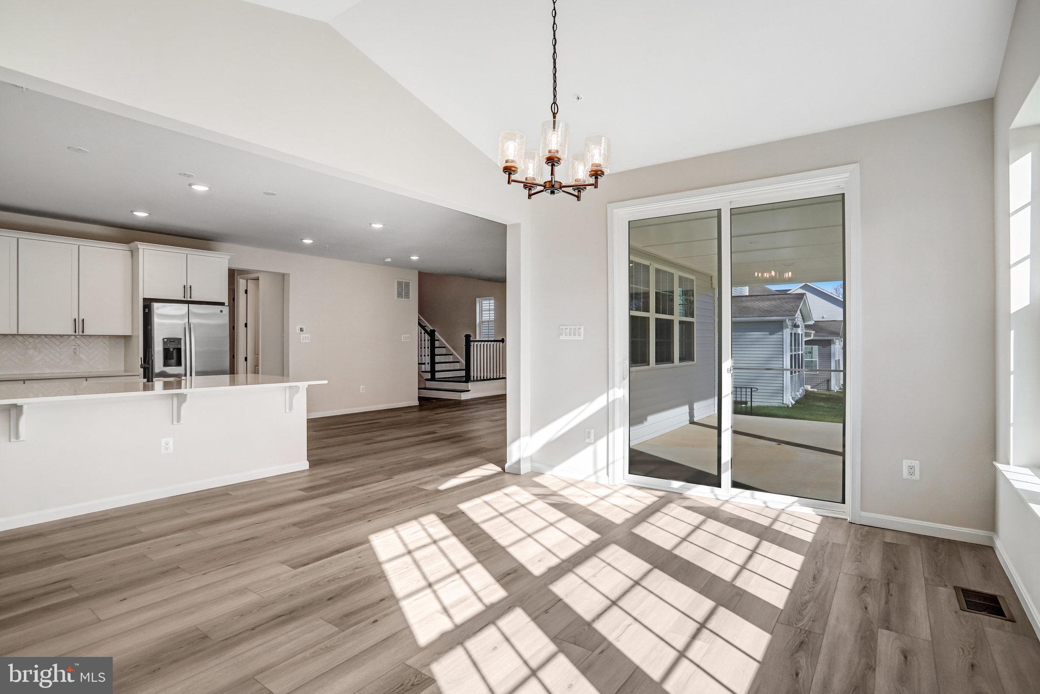 ROBERTS CROSSING - Residential