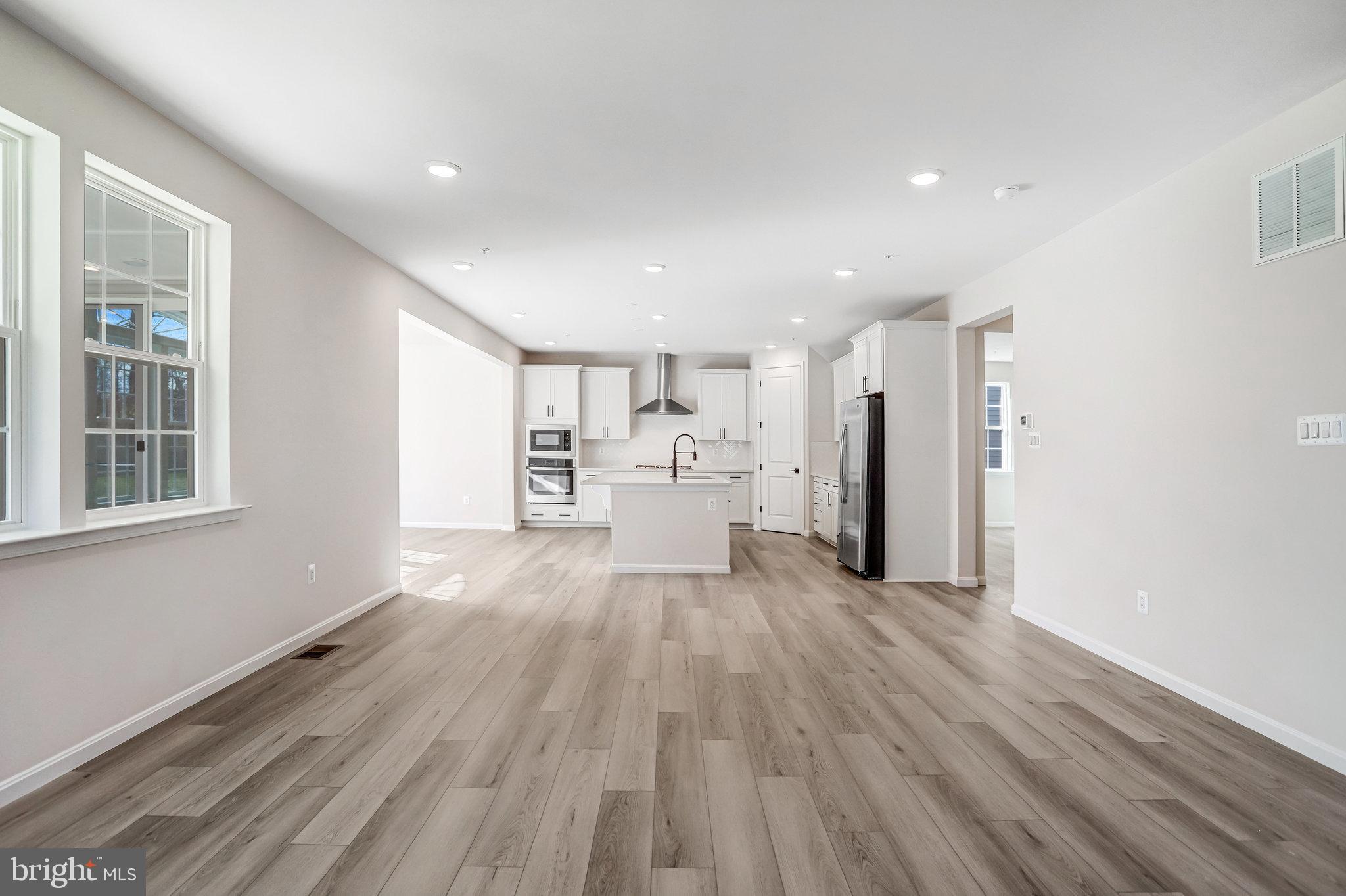 ROBERTS CROSSING - Residential