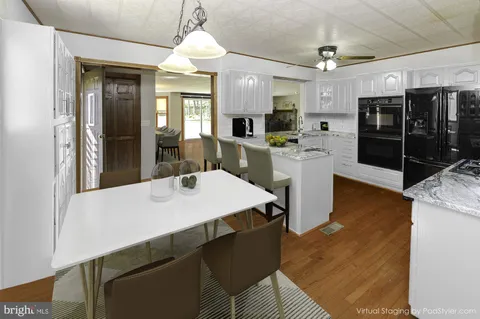 179 Gilford Avenue, Island Heights, NJ MLS: NJOC2033602