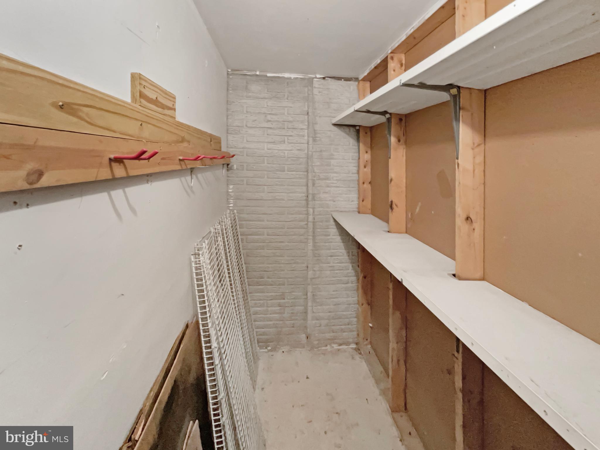 MONTCLAIR - Residential