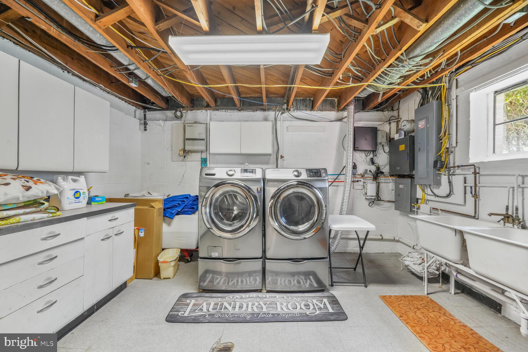 DUNLOP HILLS - Residential