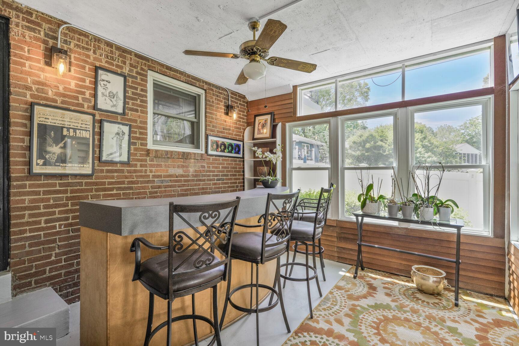 DUNLOP HILLS - Residential