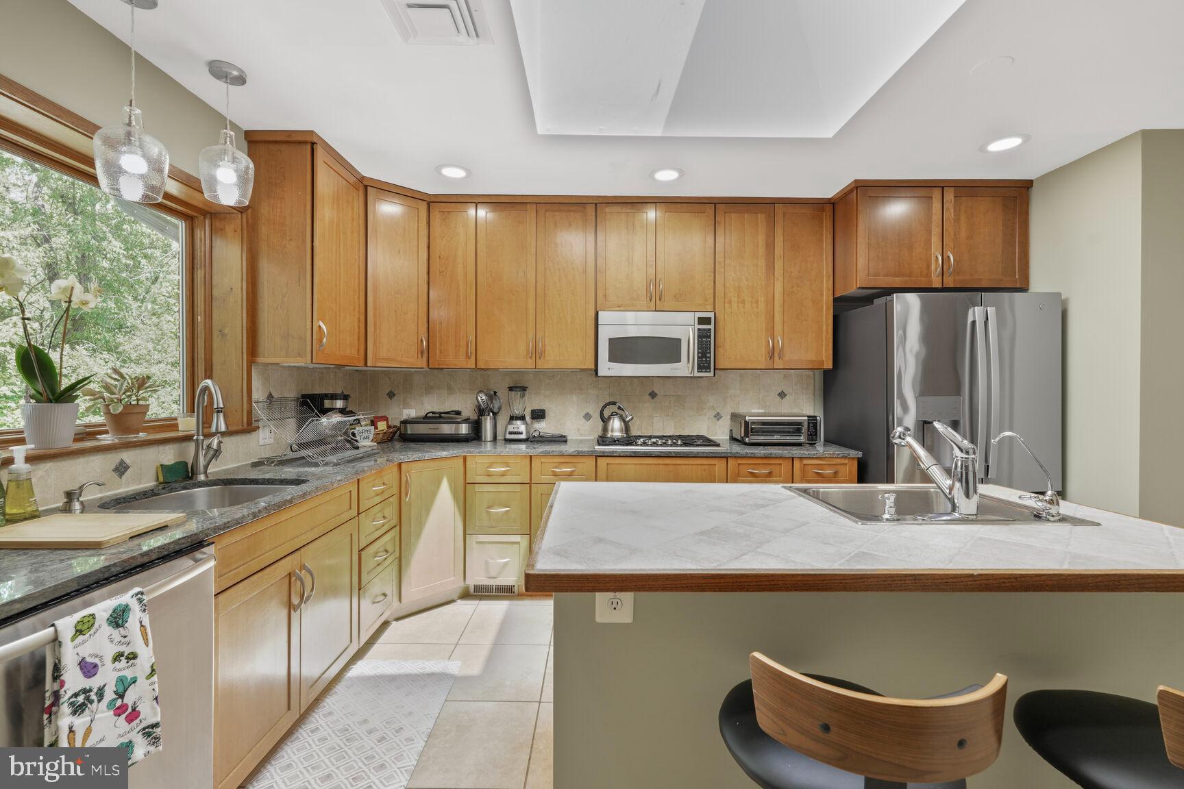 DUNLOP HILLS - Residential