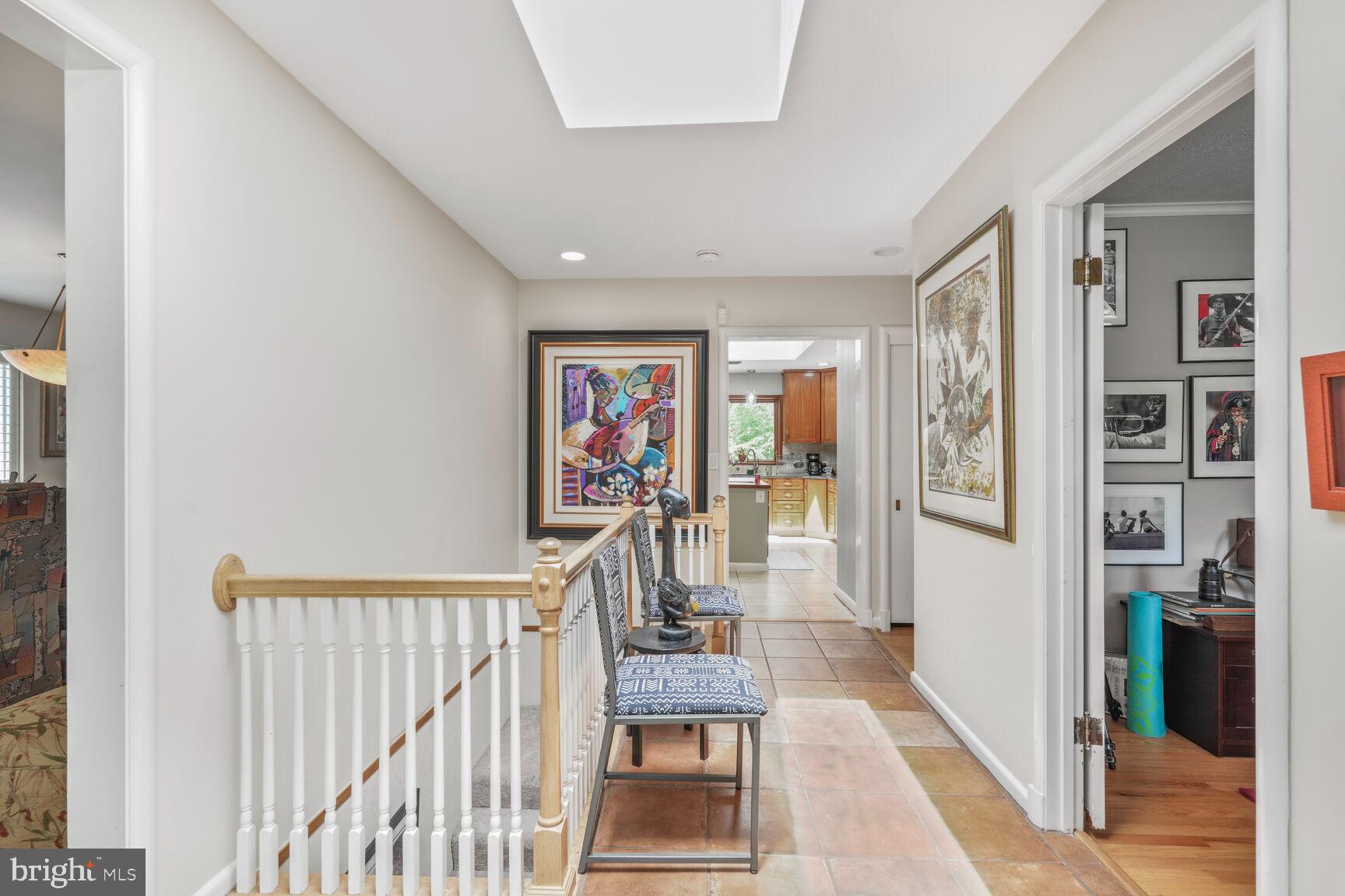 3305 SHIRLEY LANE