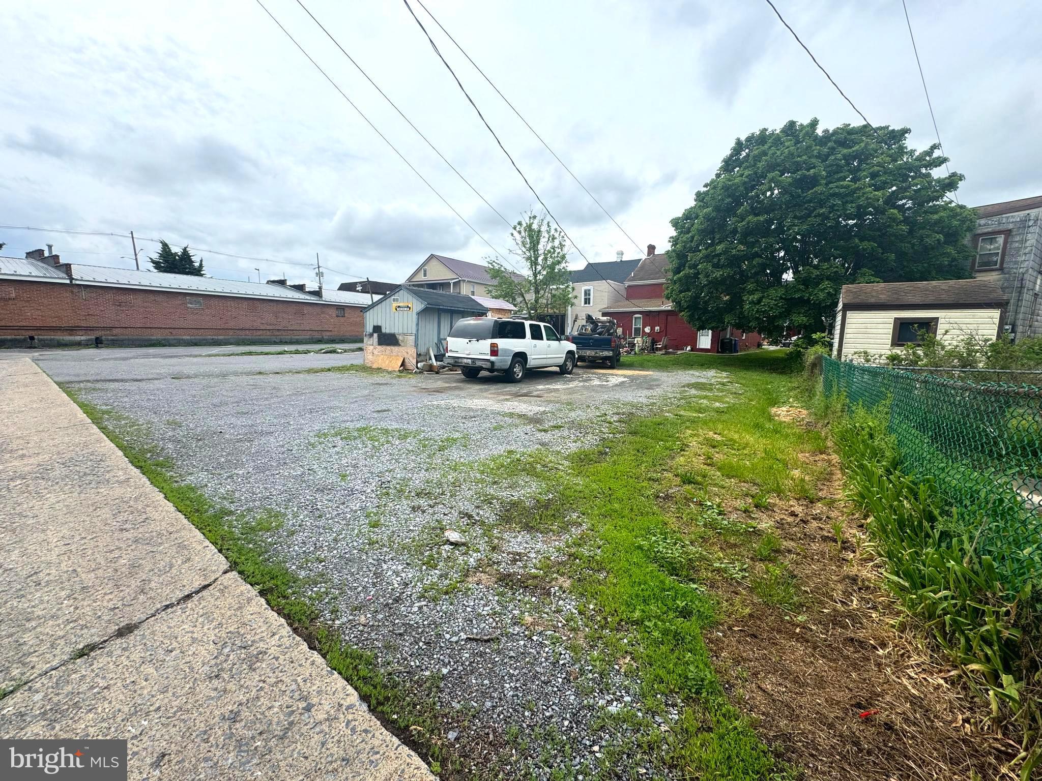 426-428 SALEM AVENUE