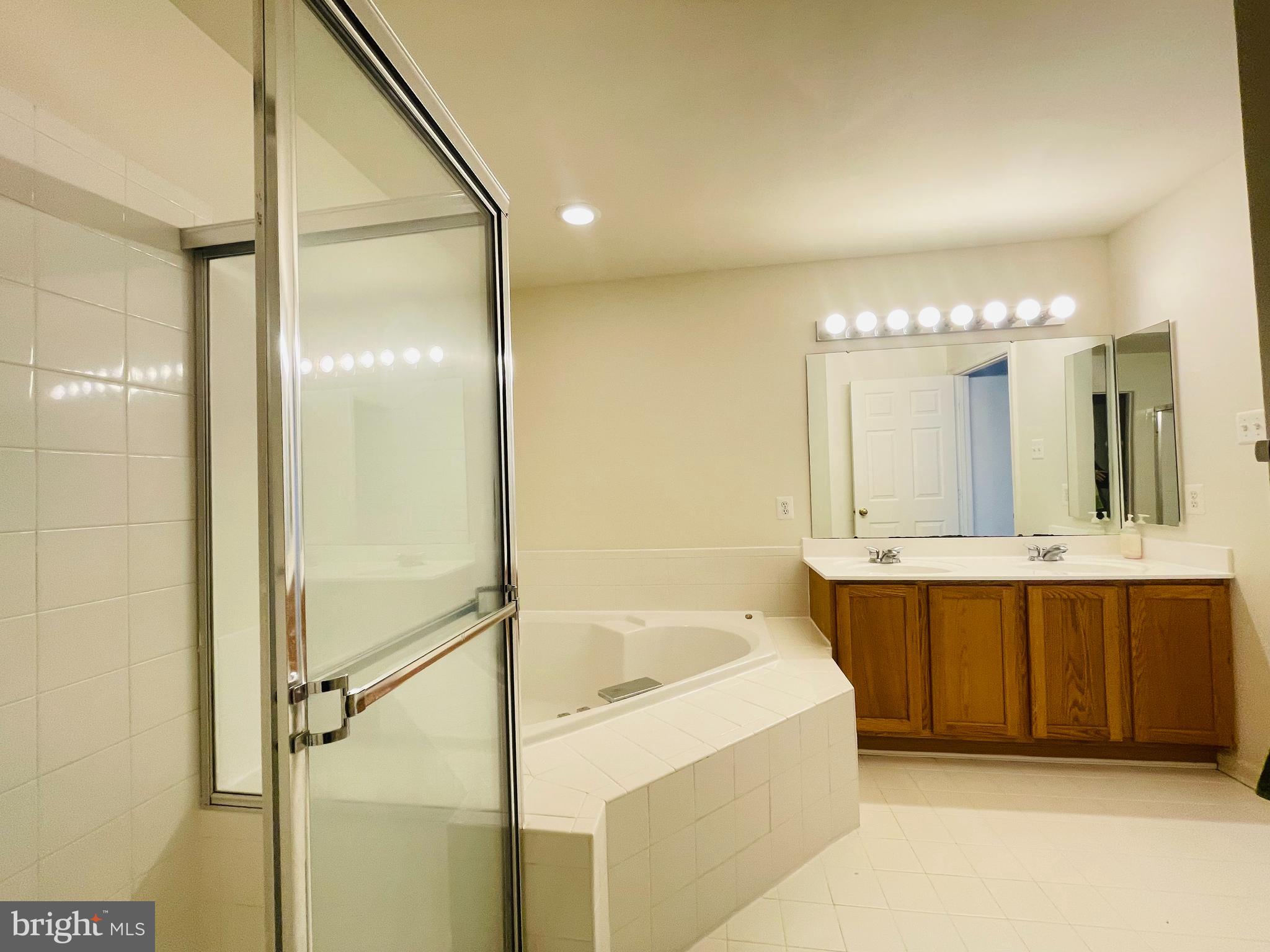 HONEYGO RIDGE - Residential