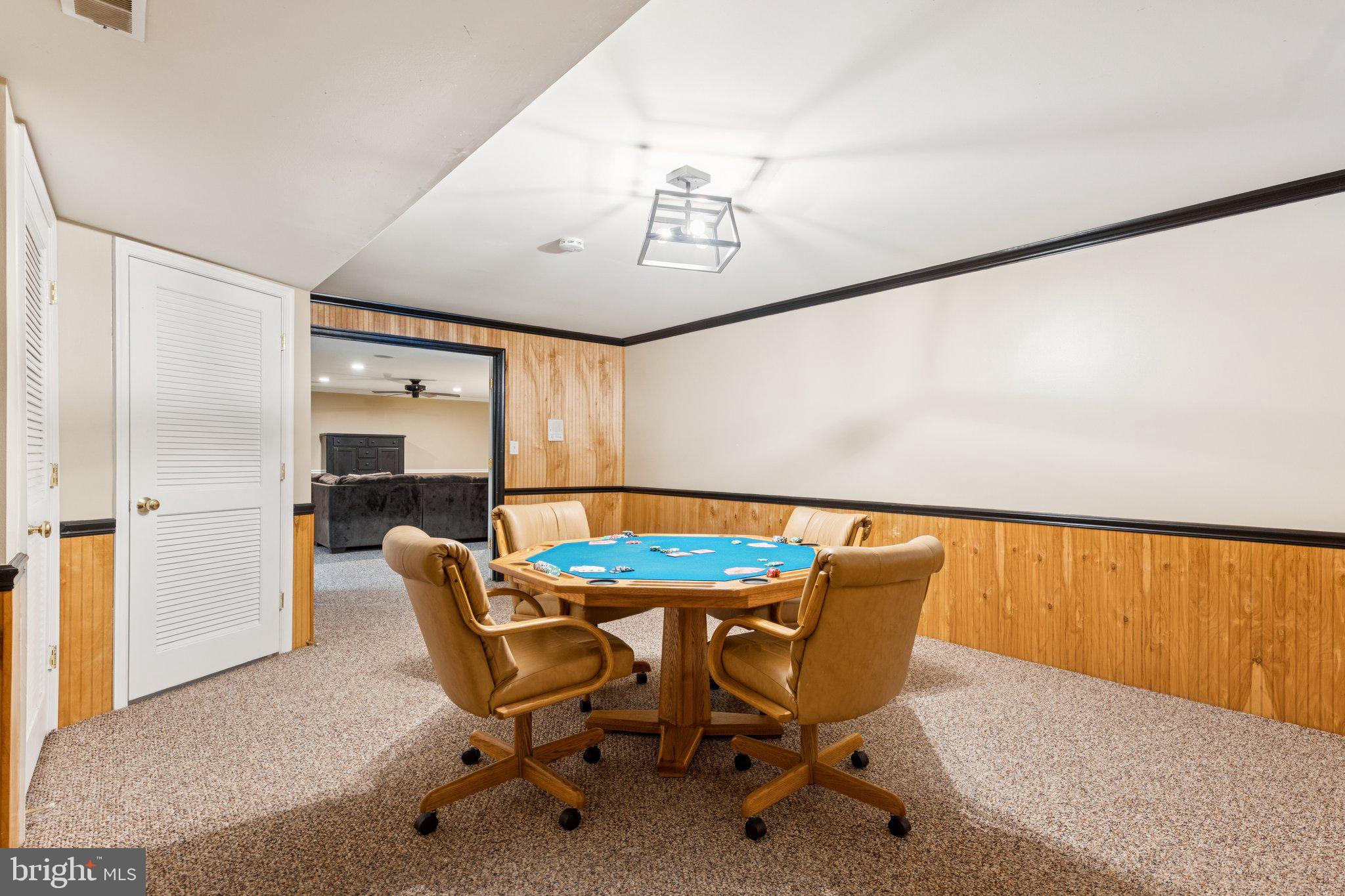 SPRING LAWN FARM - Residential