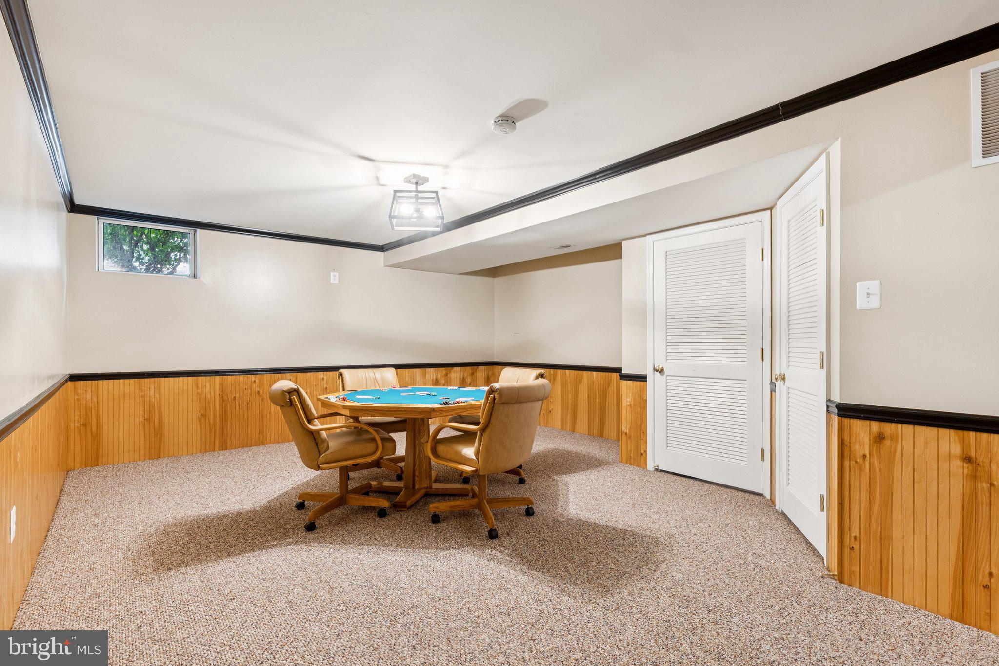 SPRING LAWN FARM - Residential