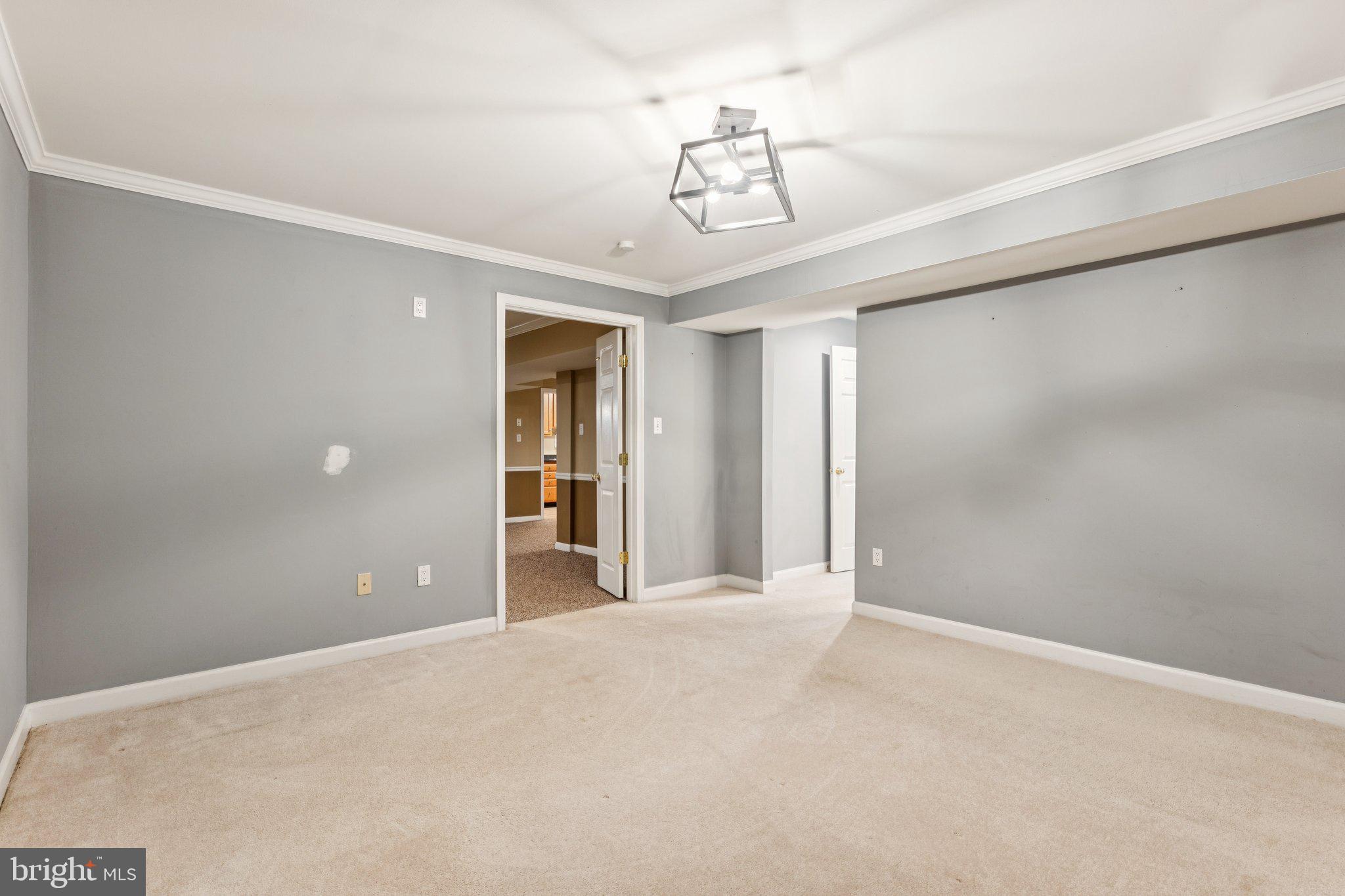 SPRING LAWN FARM - Residential