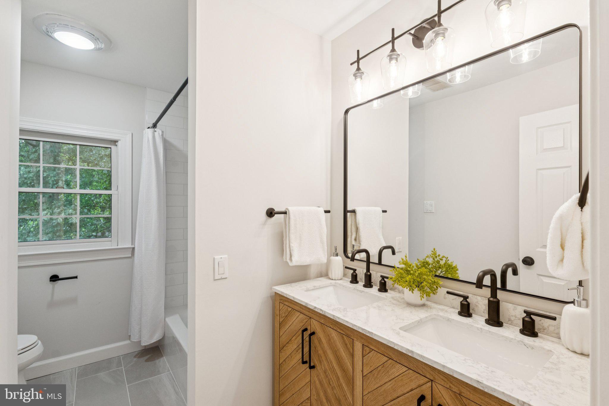 SPRING LAWN FARM - Residential