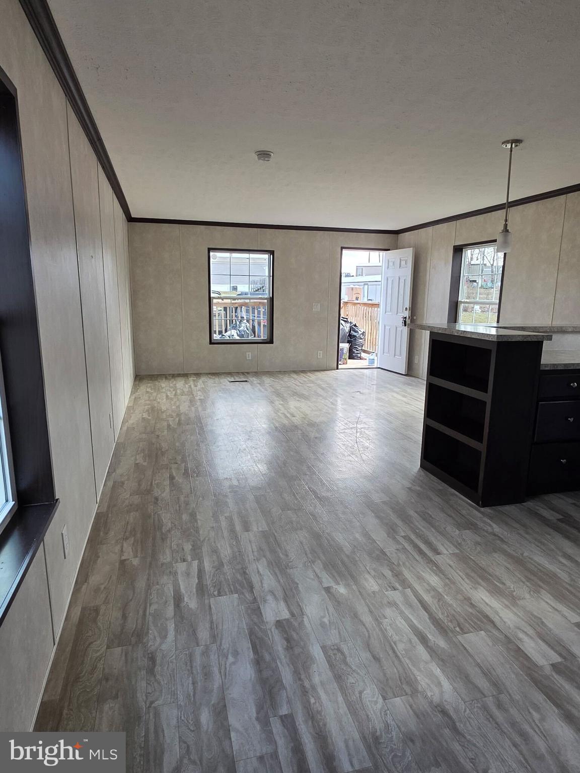 MORELAND TRAILER - Residential