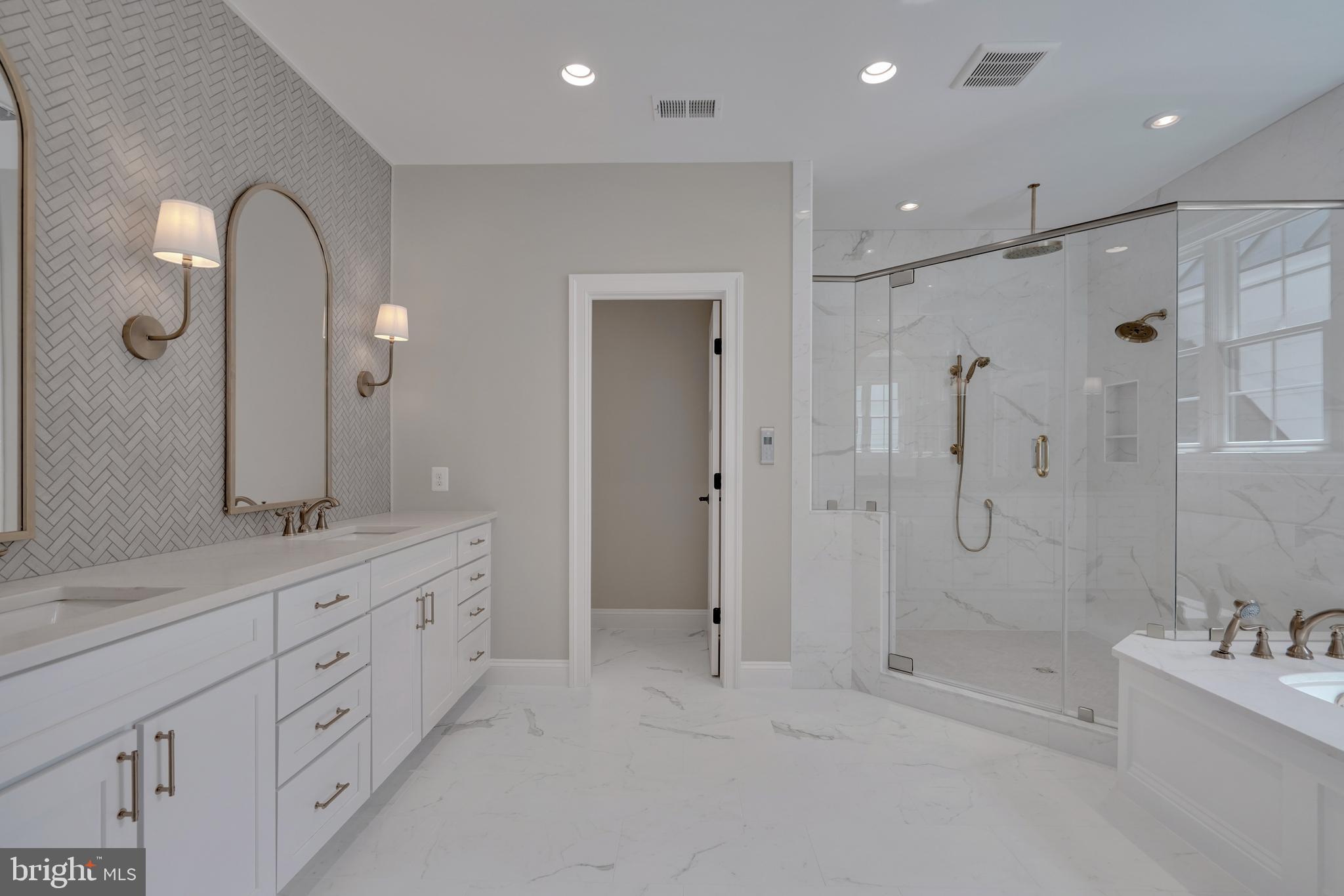 FAIRFAX FARMS - Residential