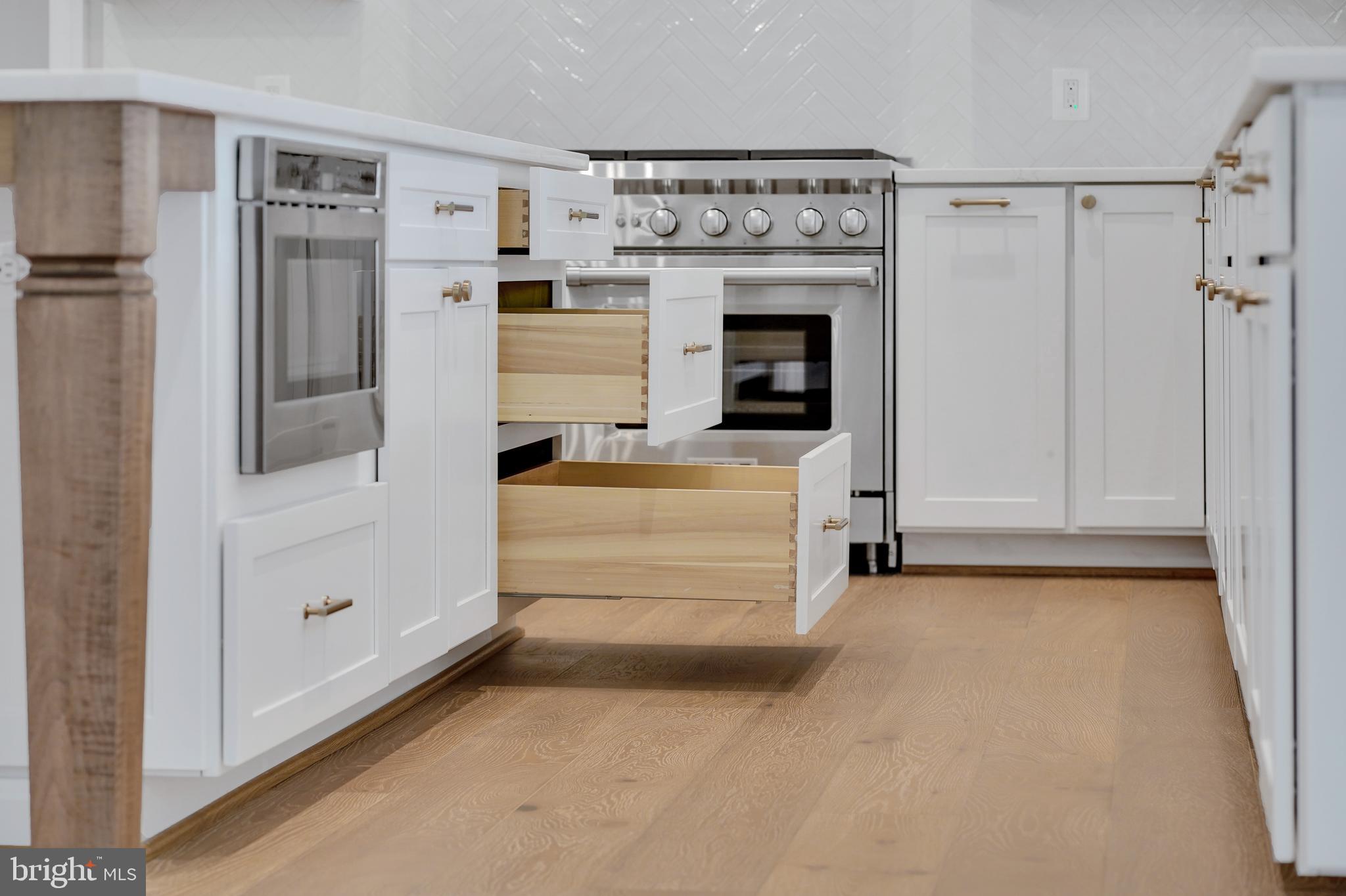 FAIRFAX FARMS - Residential