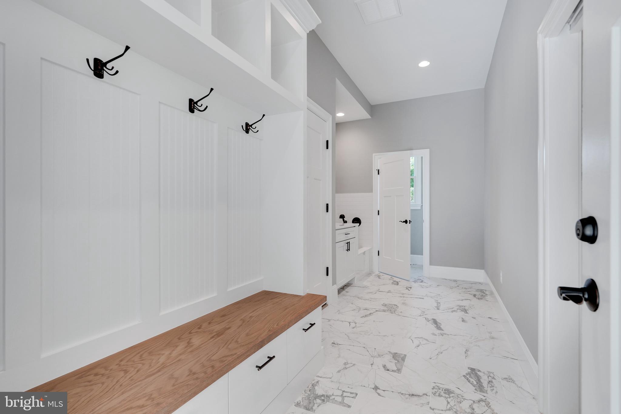 FAIRFAX FARMS - Residential