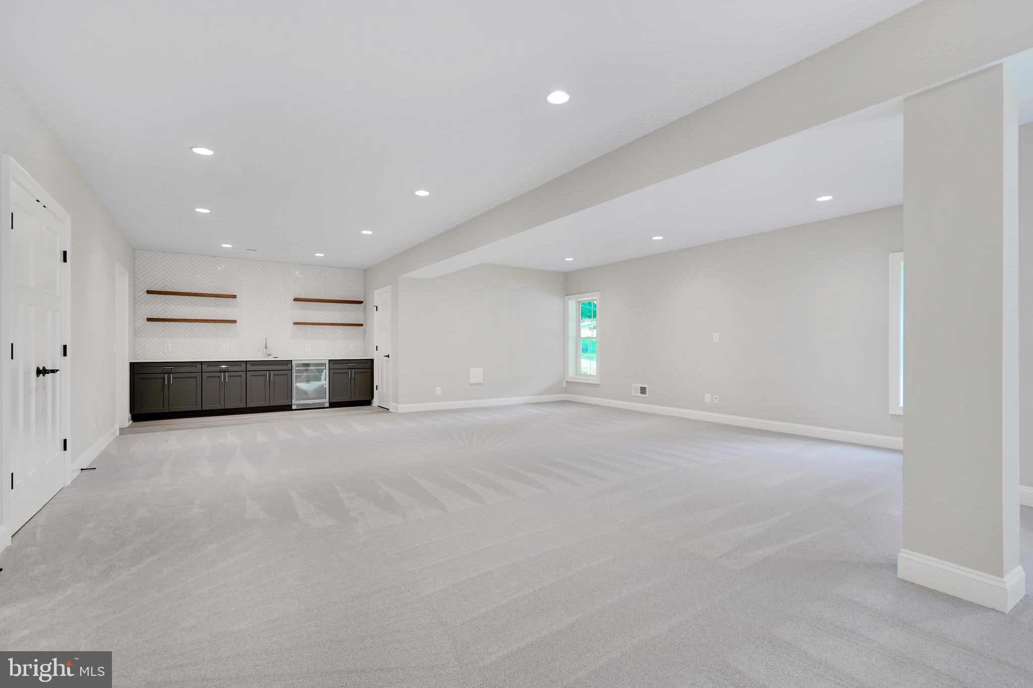 FAIRFAX FARMS - Residential