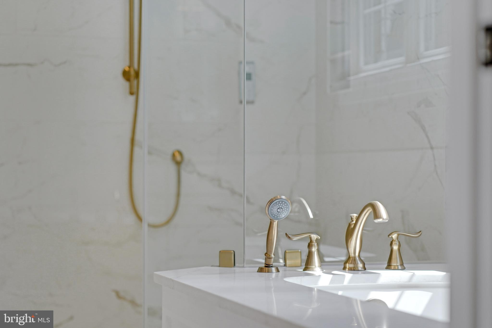 FAIRFAX FARMS - Residential