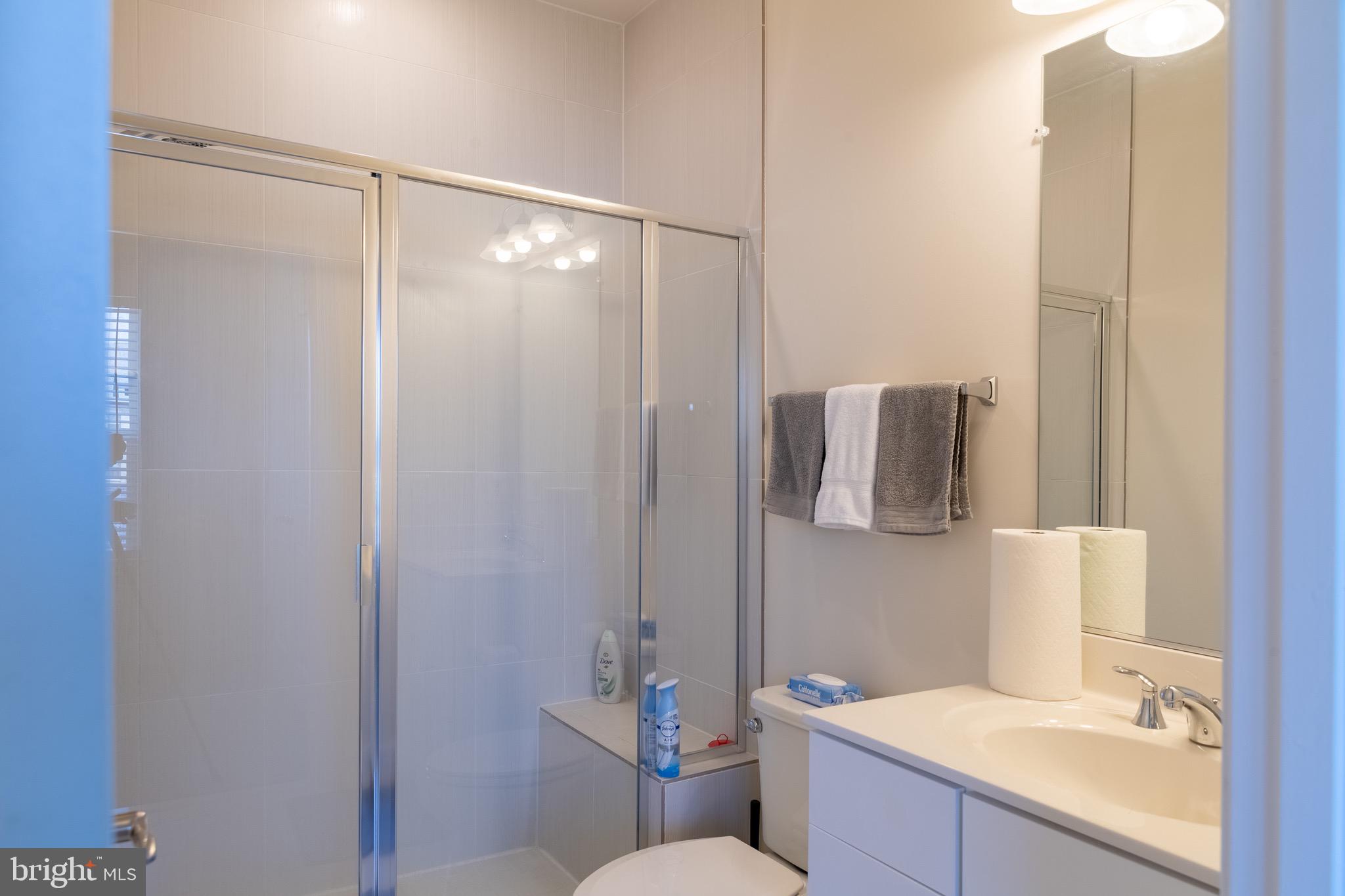 CAPITAL COURT - Residential