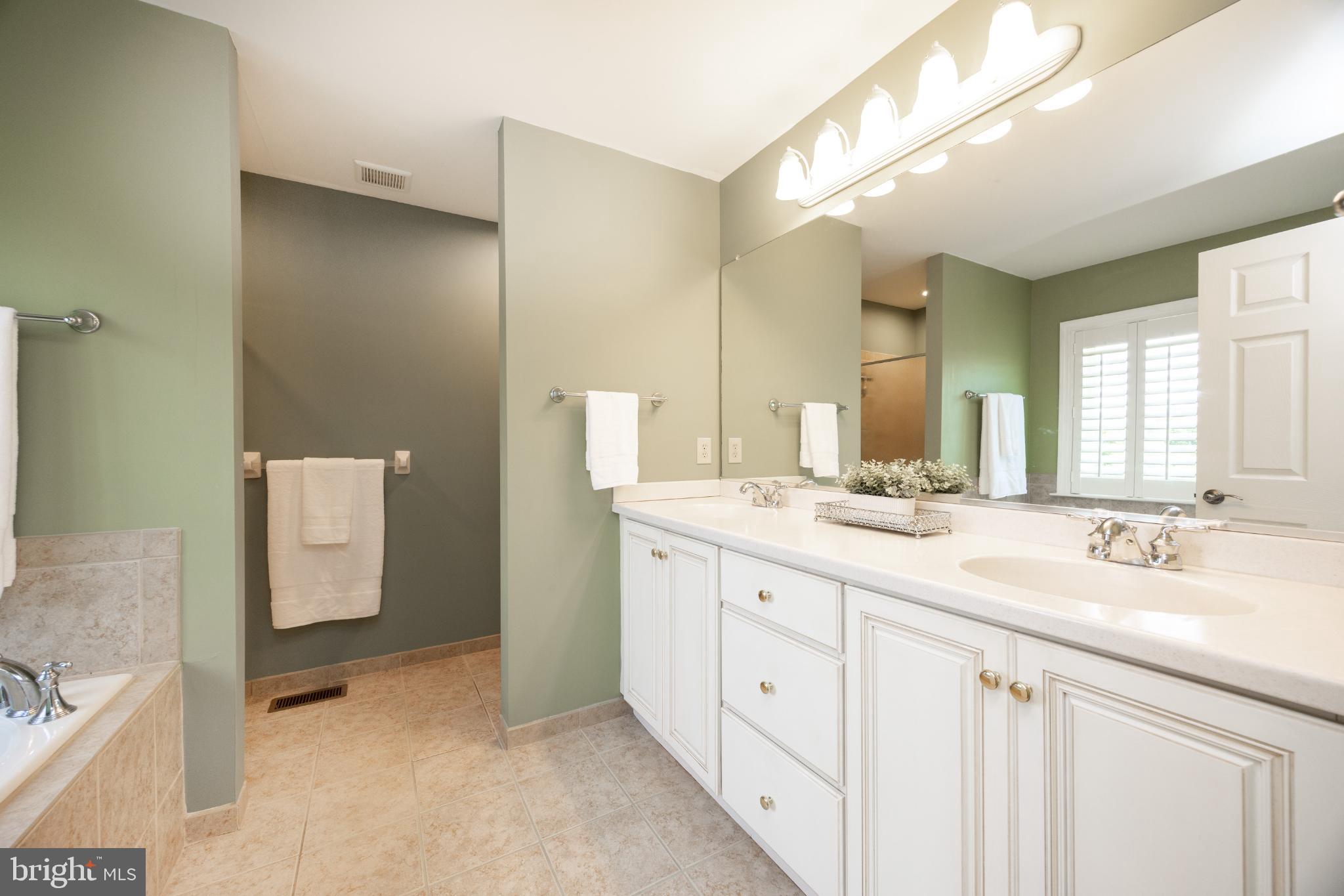 WEATHERSTONE - Residential