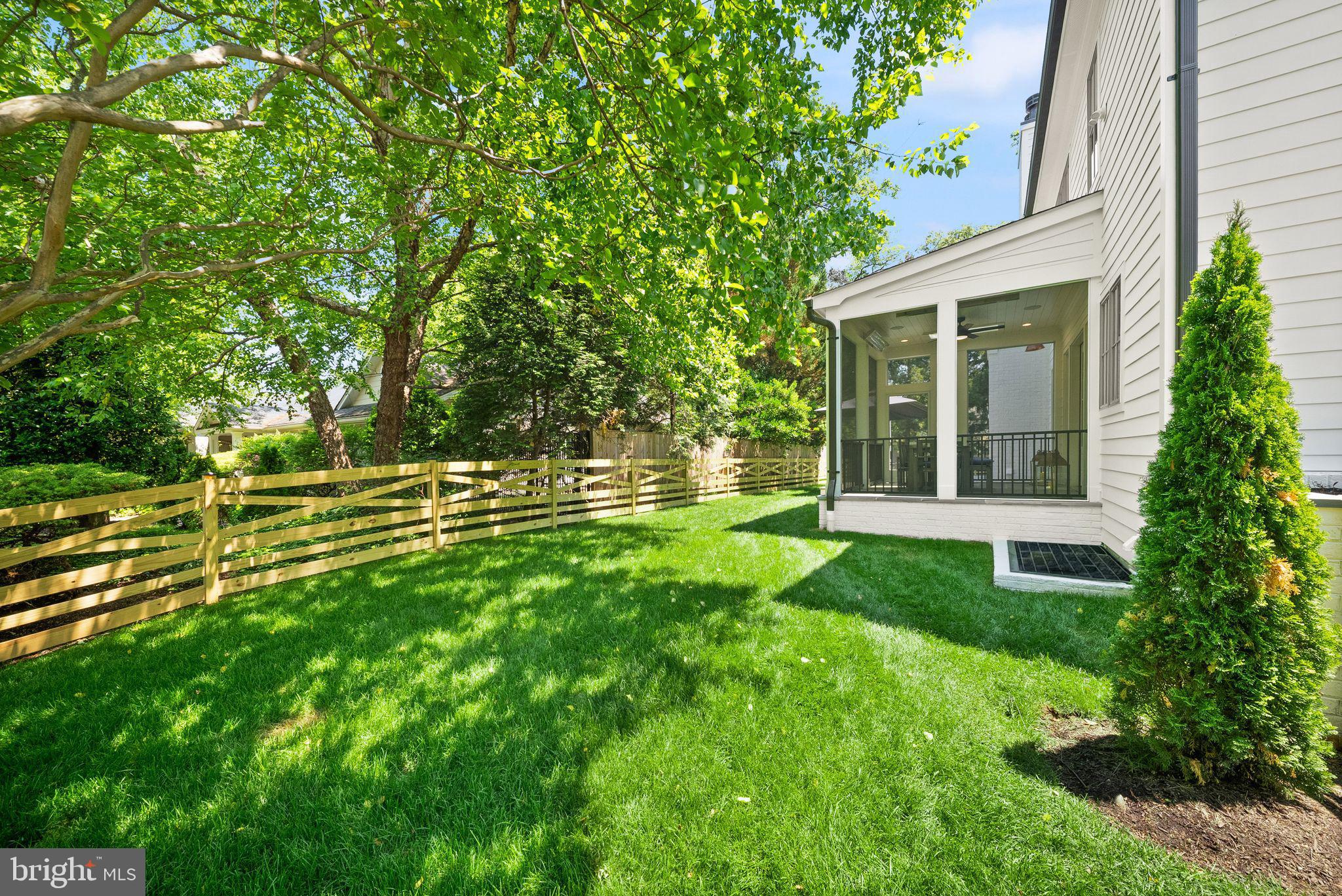 BELLEVUE FOREST - Residential