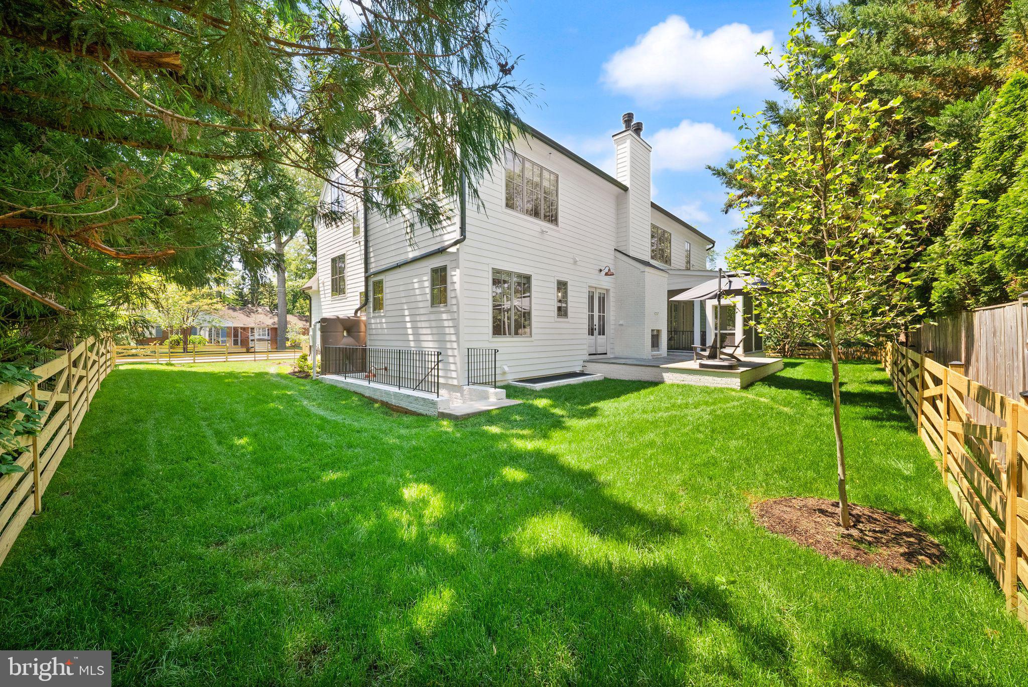 BELLEVUE FOREST - Residential